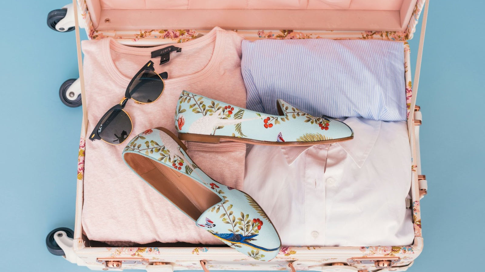 Pack Like a Pro: How To Pack For International Trips