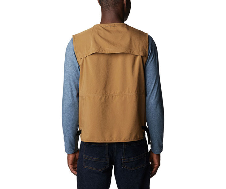 COLUMBIA SPORTSWEARMen's Silver Ridge Utility Vest Outerwear