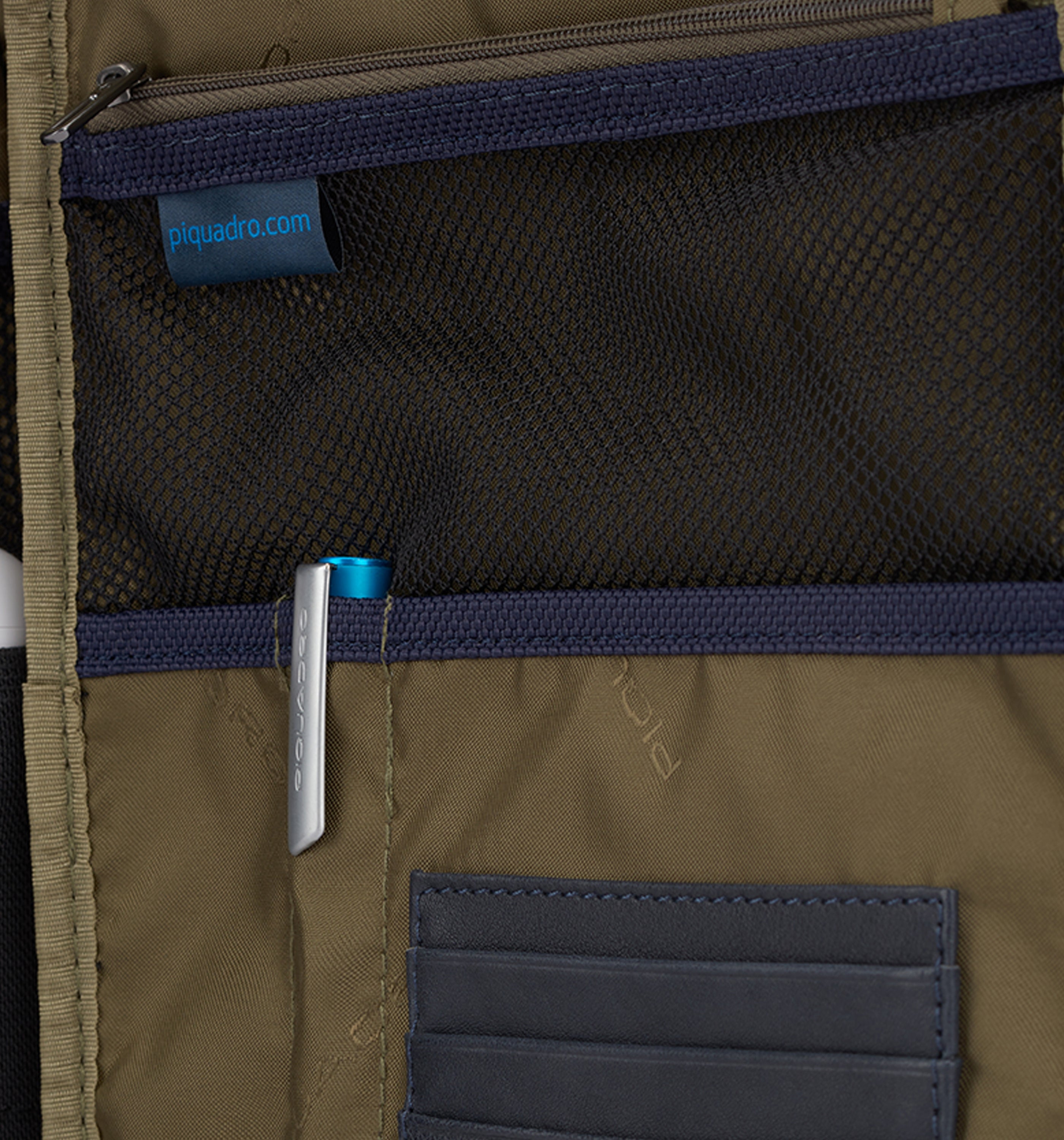 PIQUADROBrief Bag