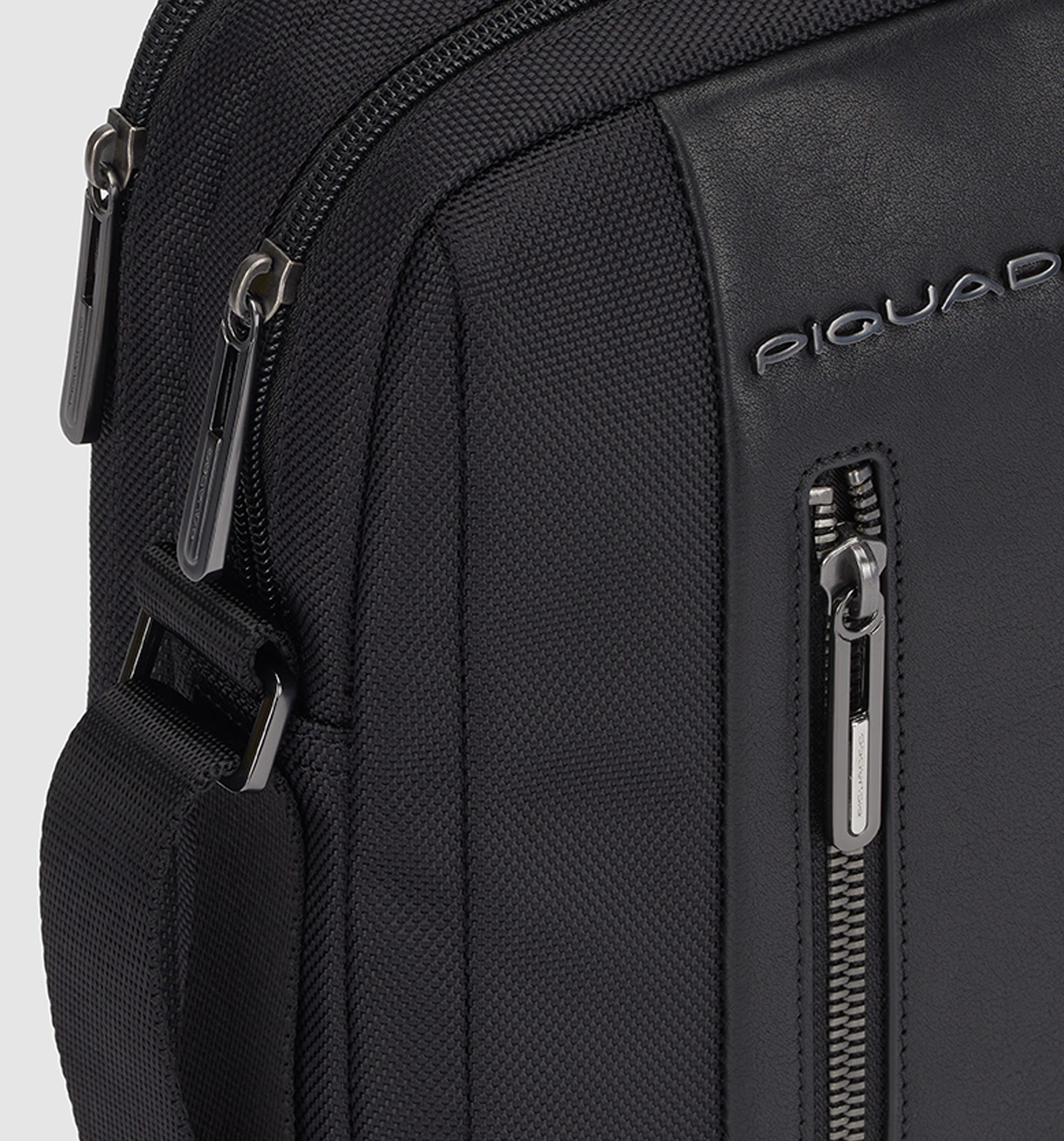 PIQUADROBrief Bag