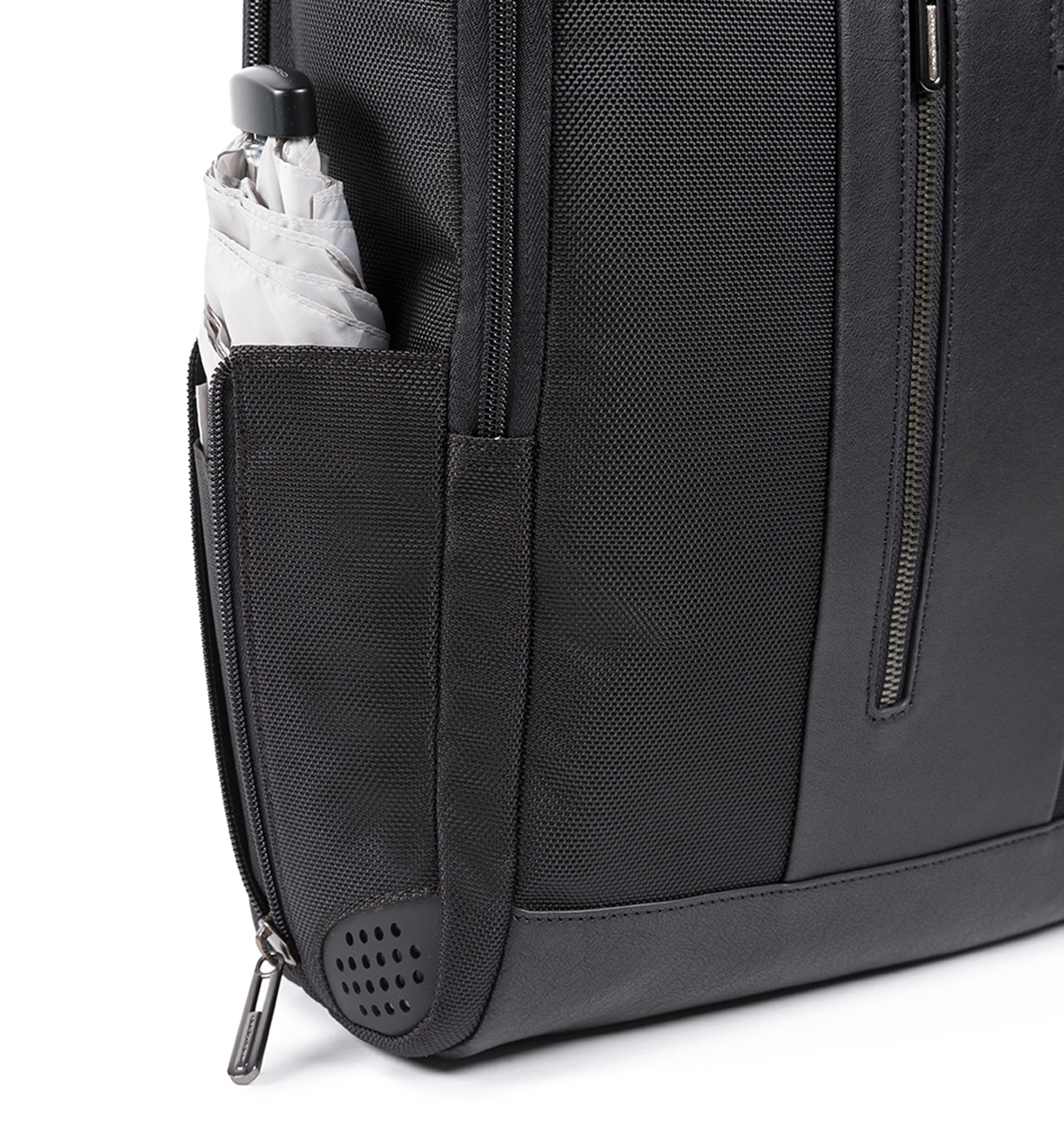 PIQUADROBrief Backpack