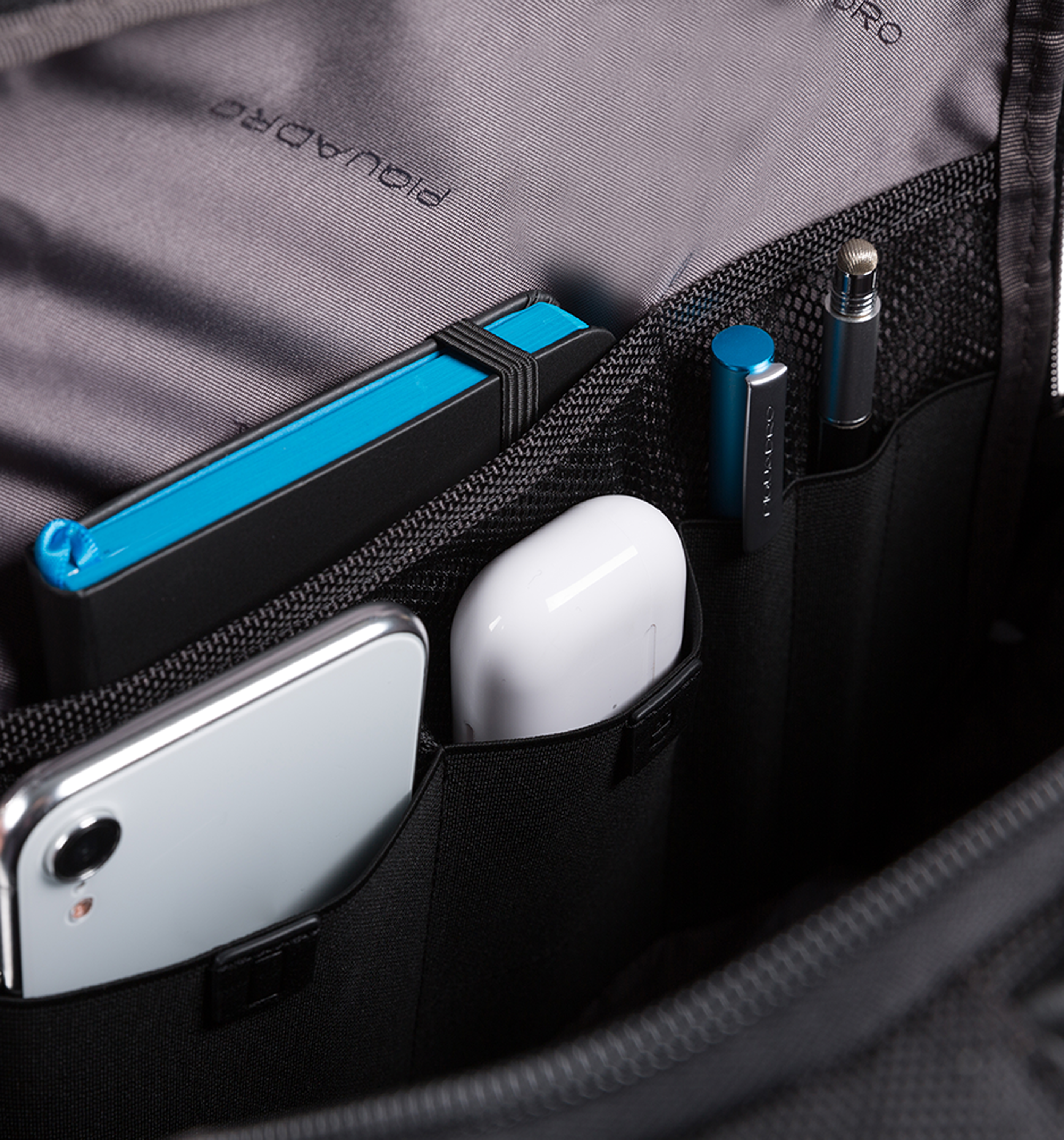 PIQUADROBrief Backpack