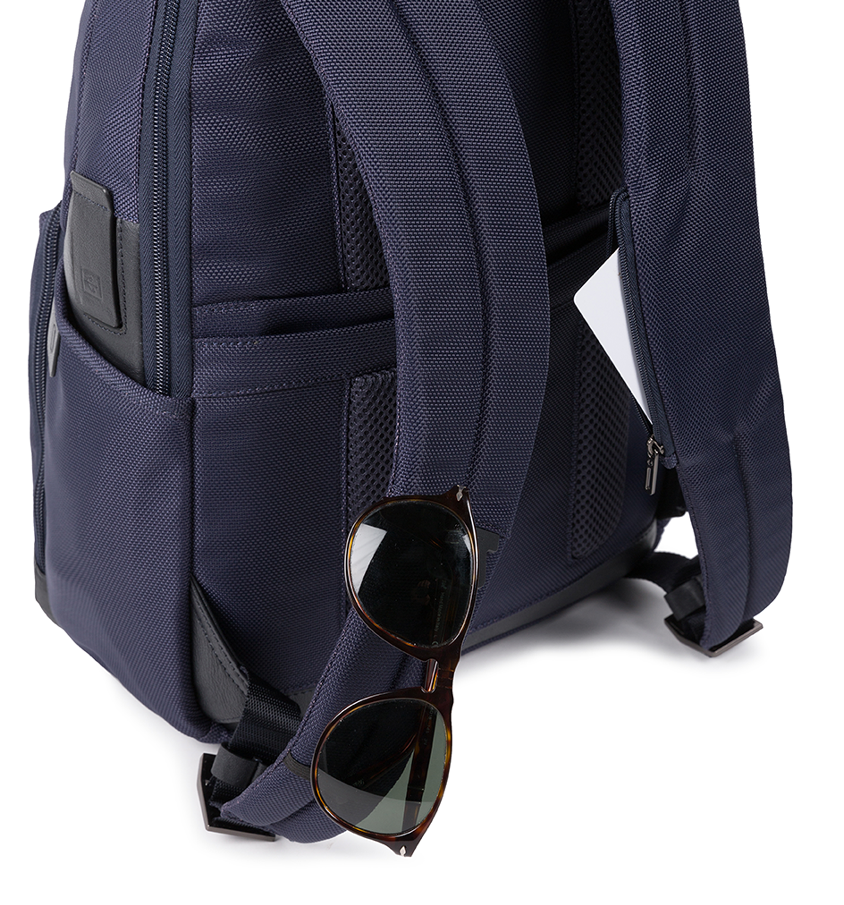 PIQUADROBrief Backpack