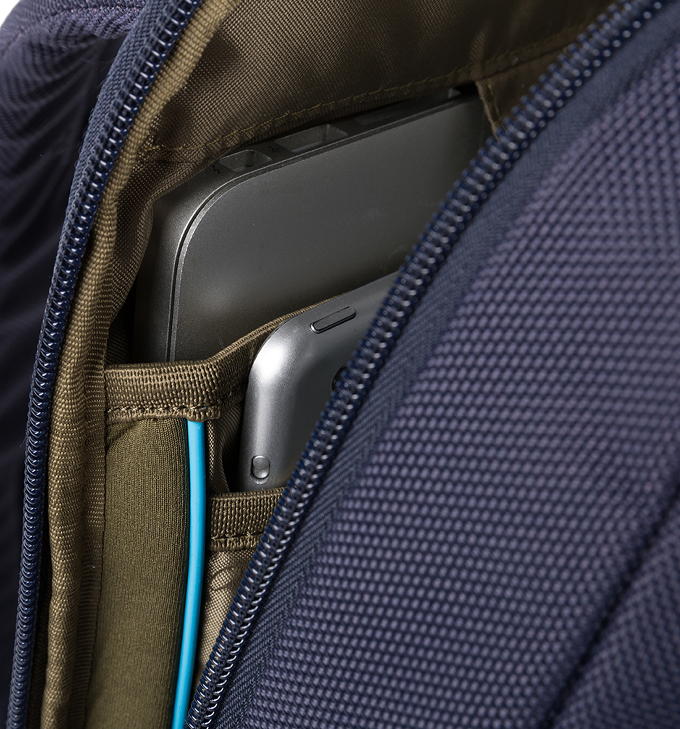 PIQUADROBrief Backpack