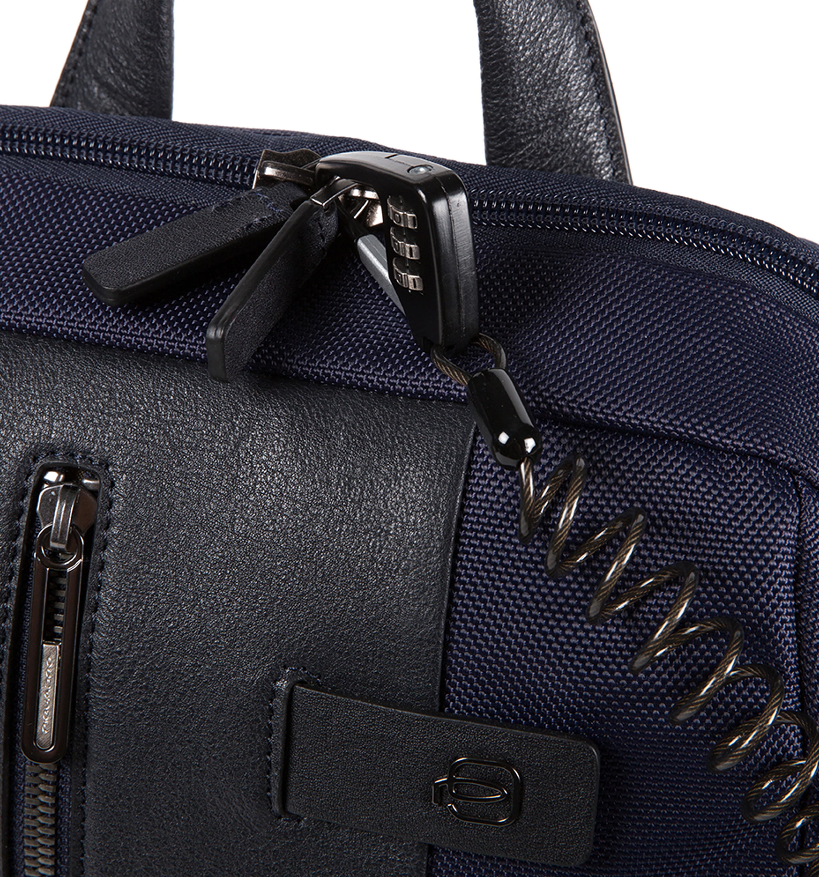 PIQUADROBrief Backpack
