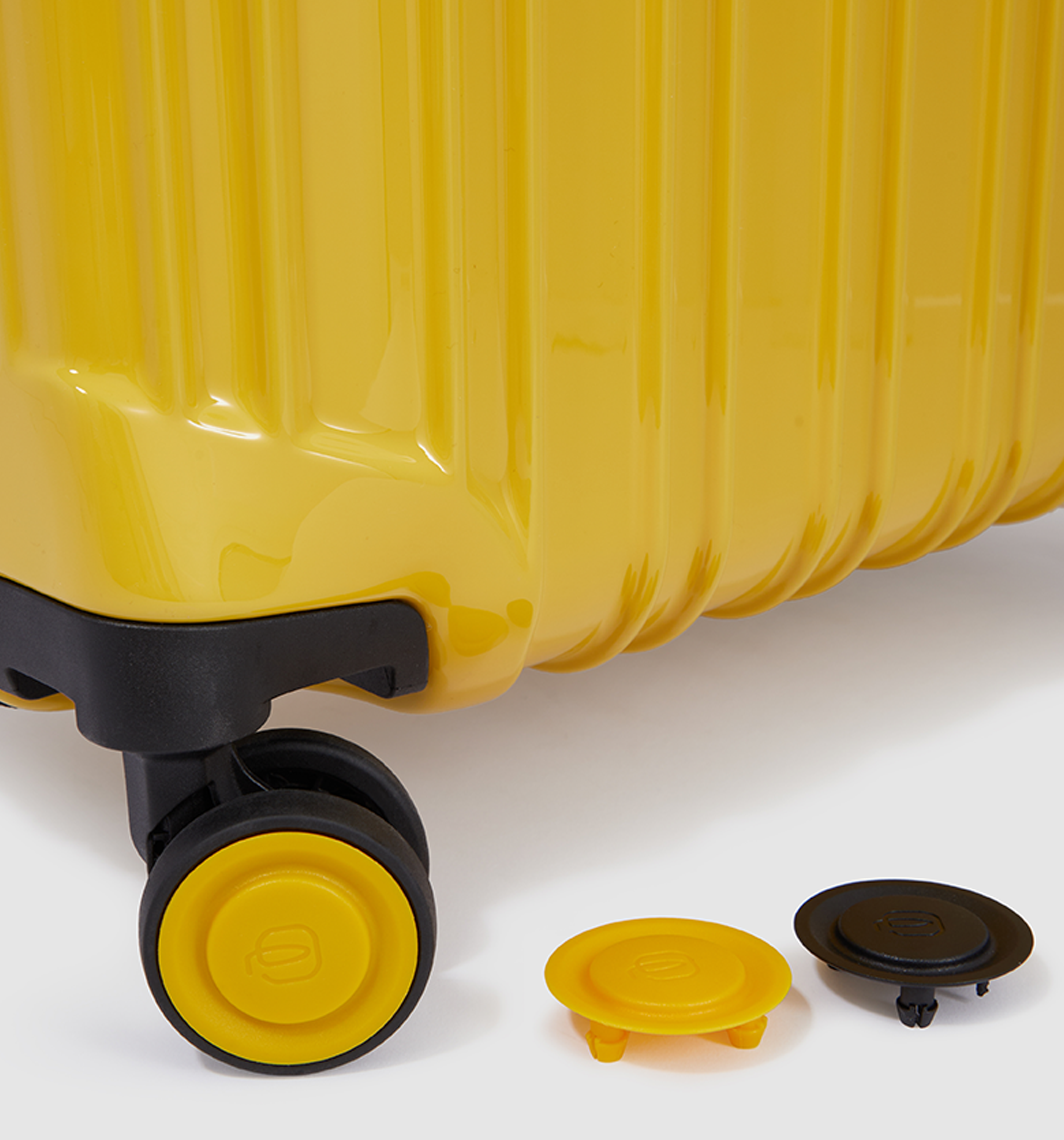 PIQUADROPq Lite Hardcase Luggage