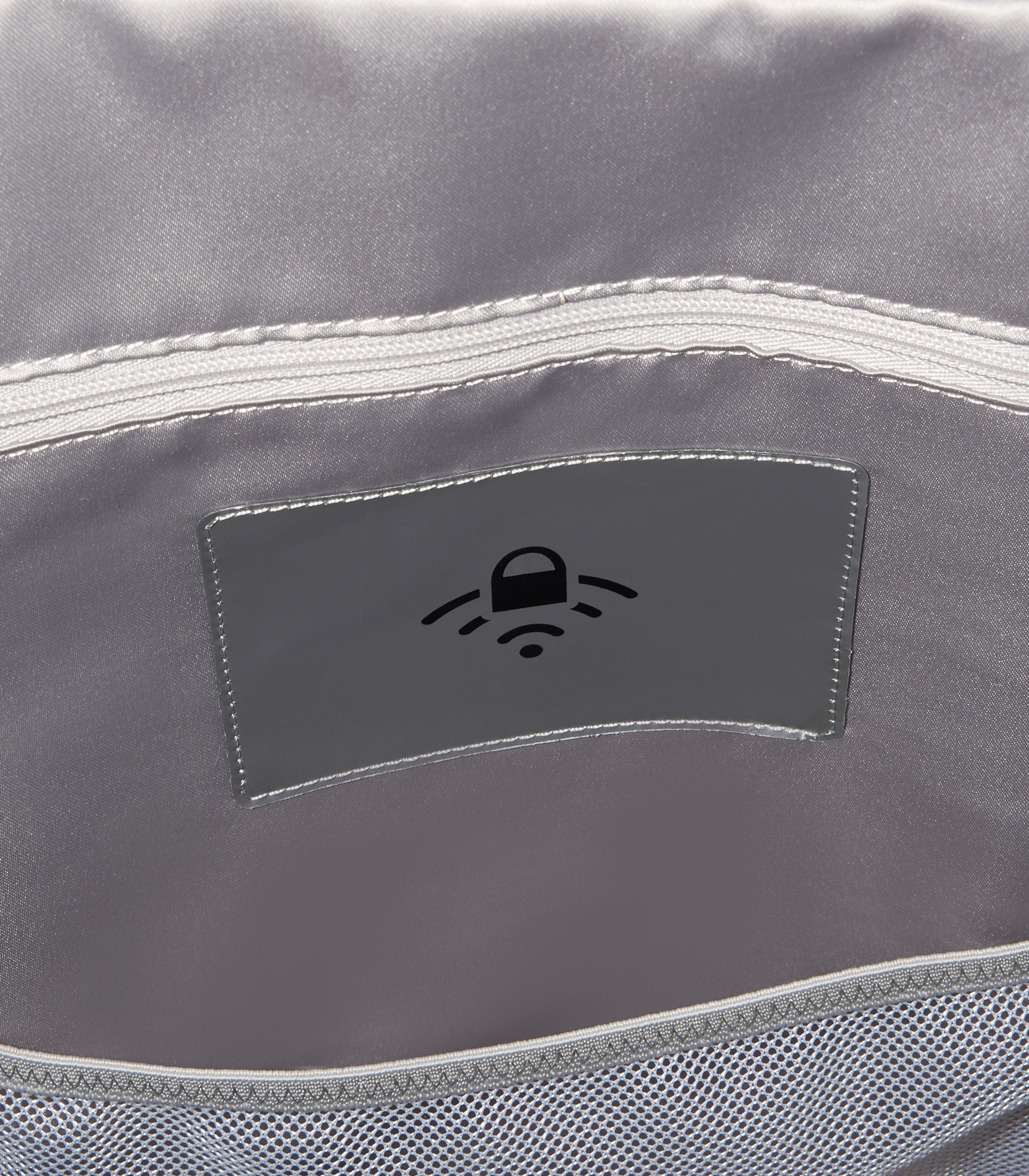 PEUGEOTPEUGEOT VOYAGES BLACK TOTEPACK