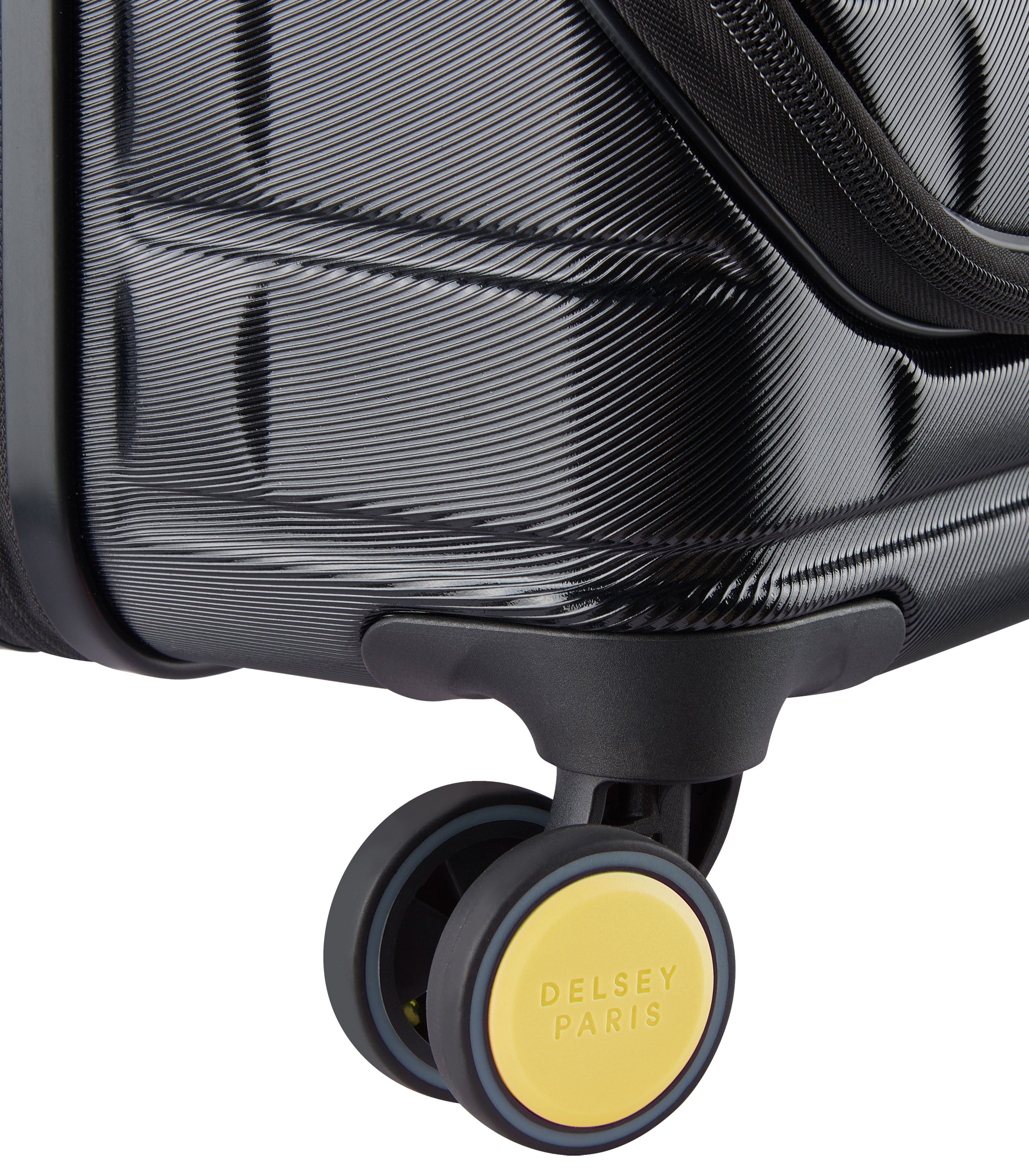 DELSEY PARISDelsey Paris Wheel Cover + Luggage Tag Set Yellow