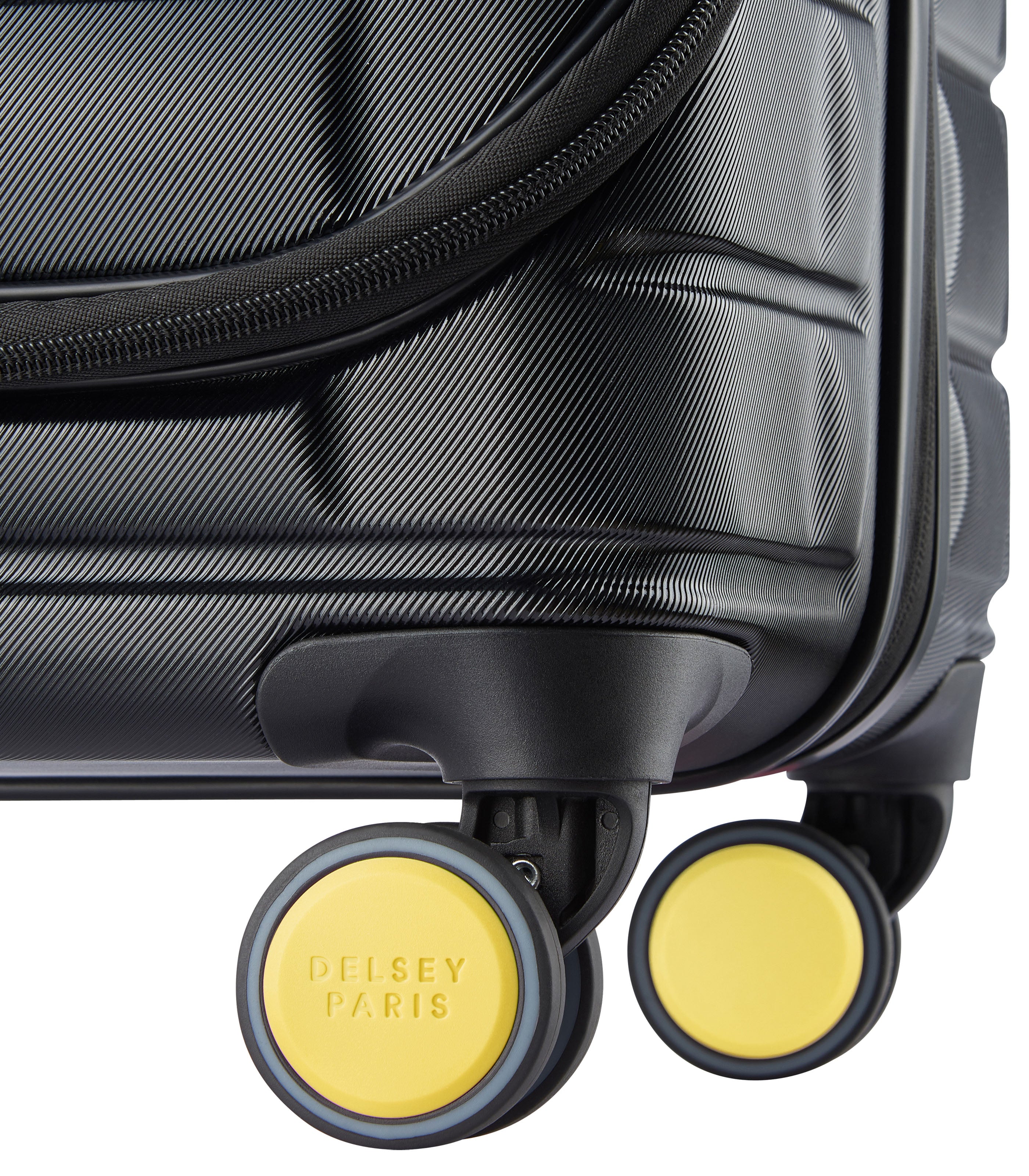 DELSEY PARISDelsey Paris Wheel Cover + Luggage Tag Set Yellow