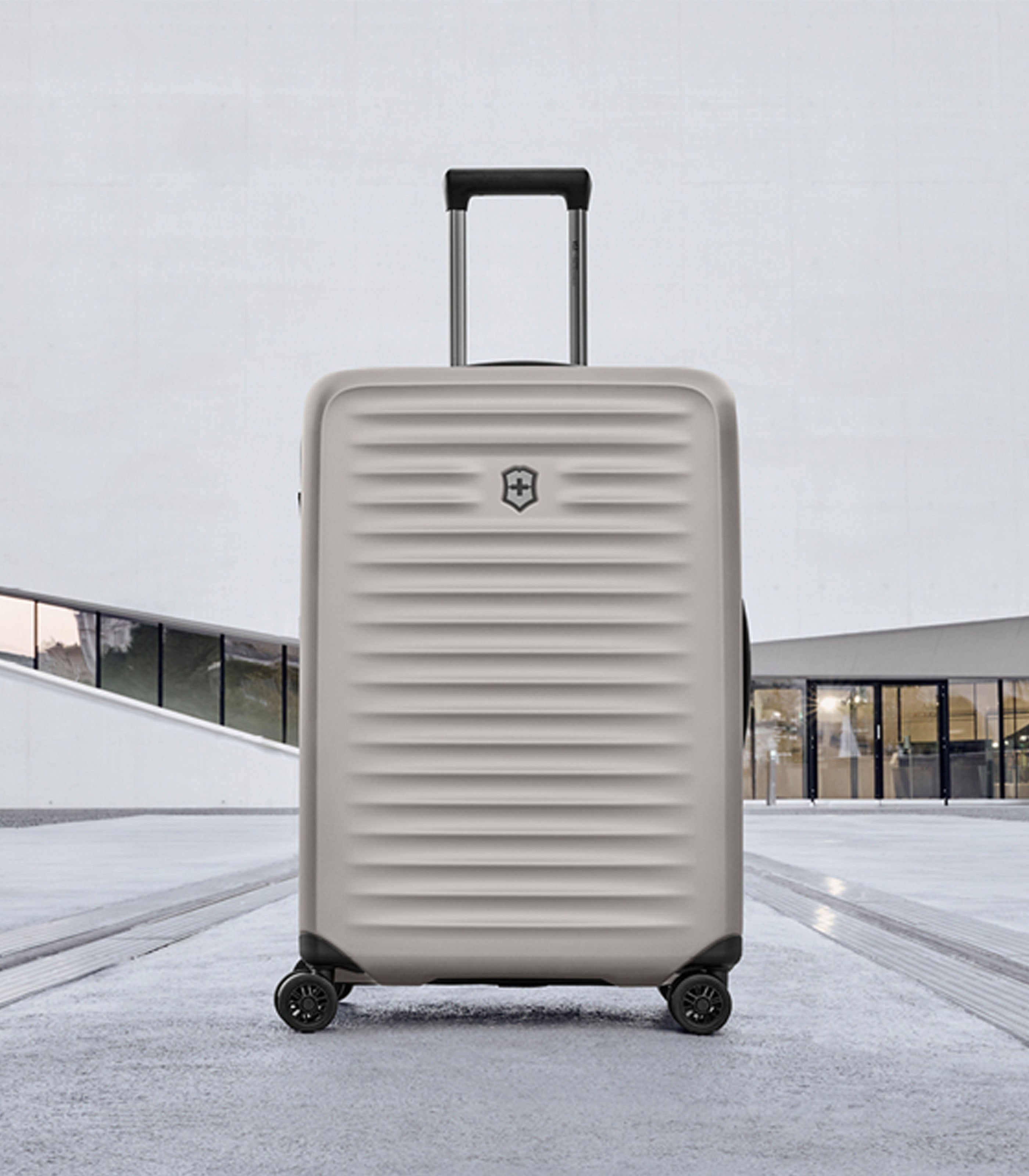 VICTORINOXAIROX ADVANCED (Medium) Stone White