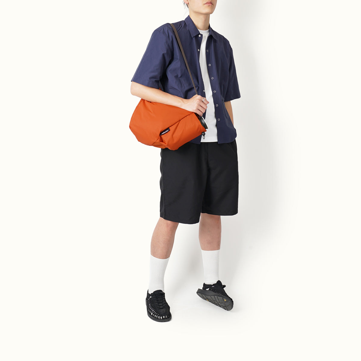 HELLOLULURea Sling Bag