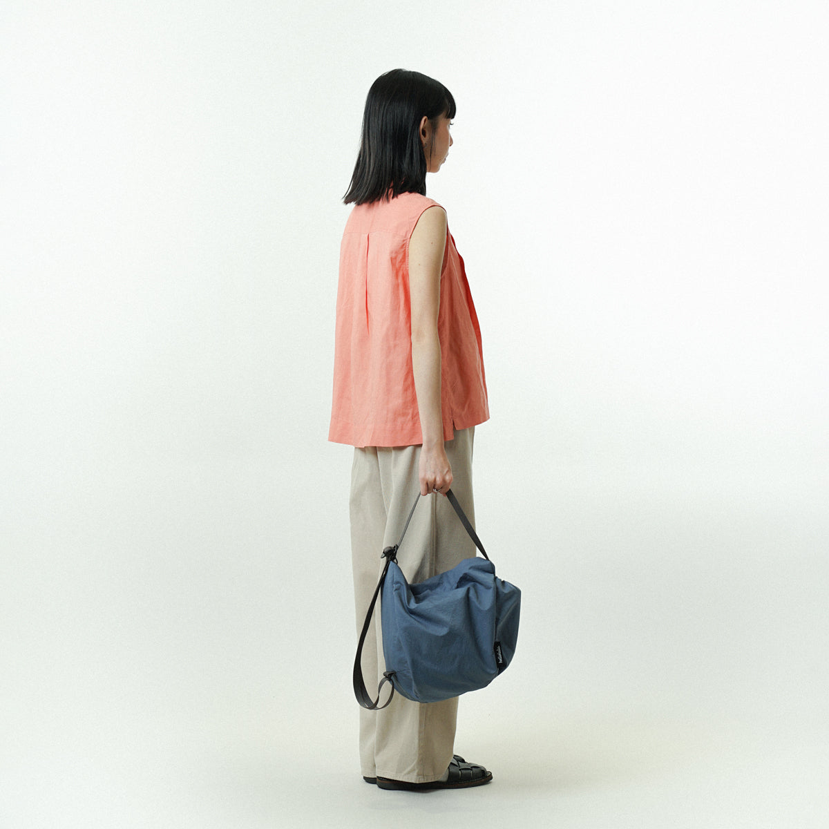 HELLOLULURea Sling Bag
