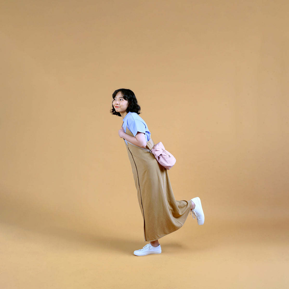 HELLOLULUArmie Sling Bag