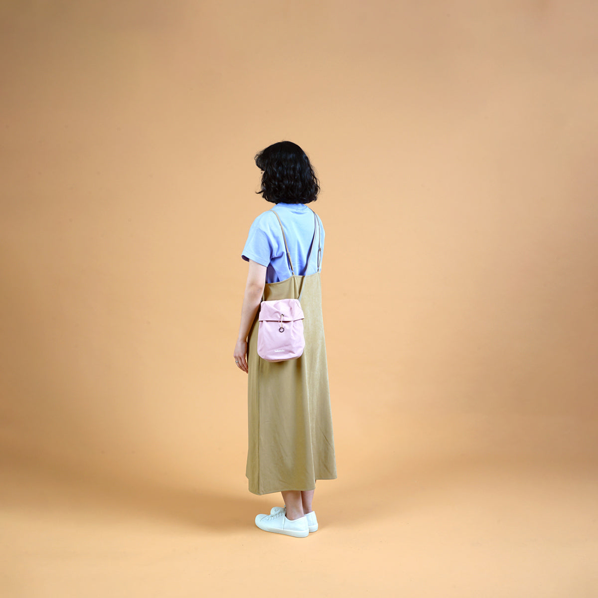 HELLOLULUArmie Sling Bag