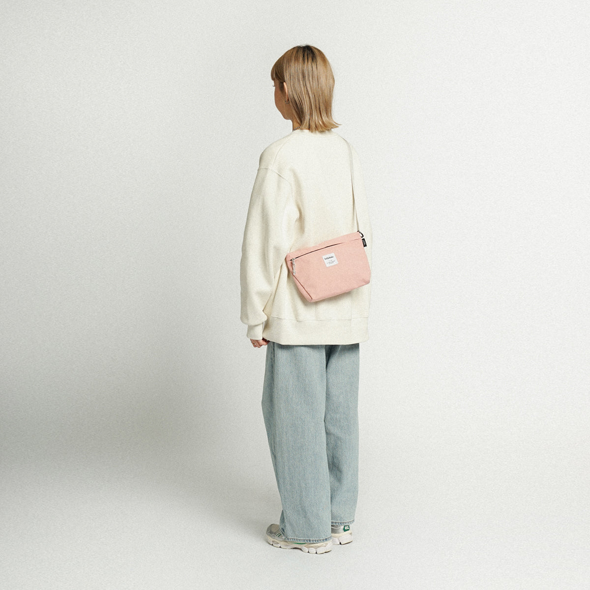 HELLOLULUCana Sling Bag