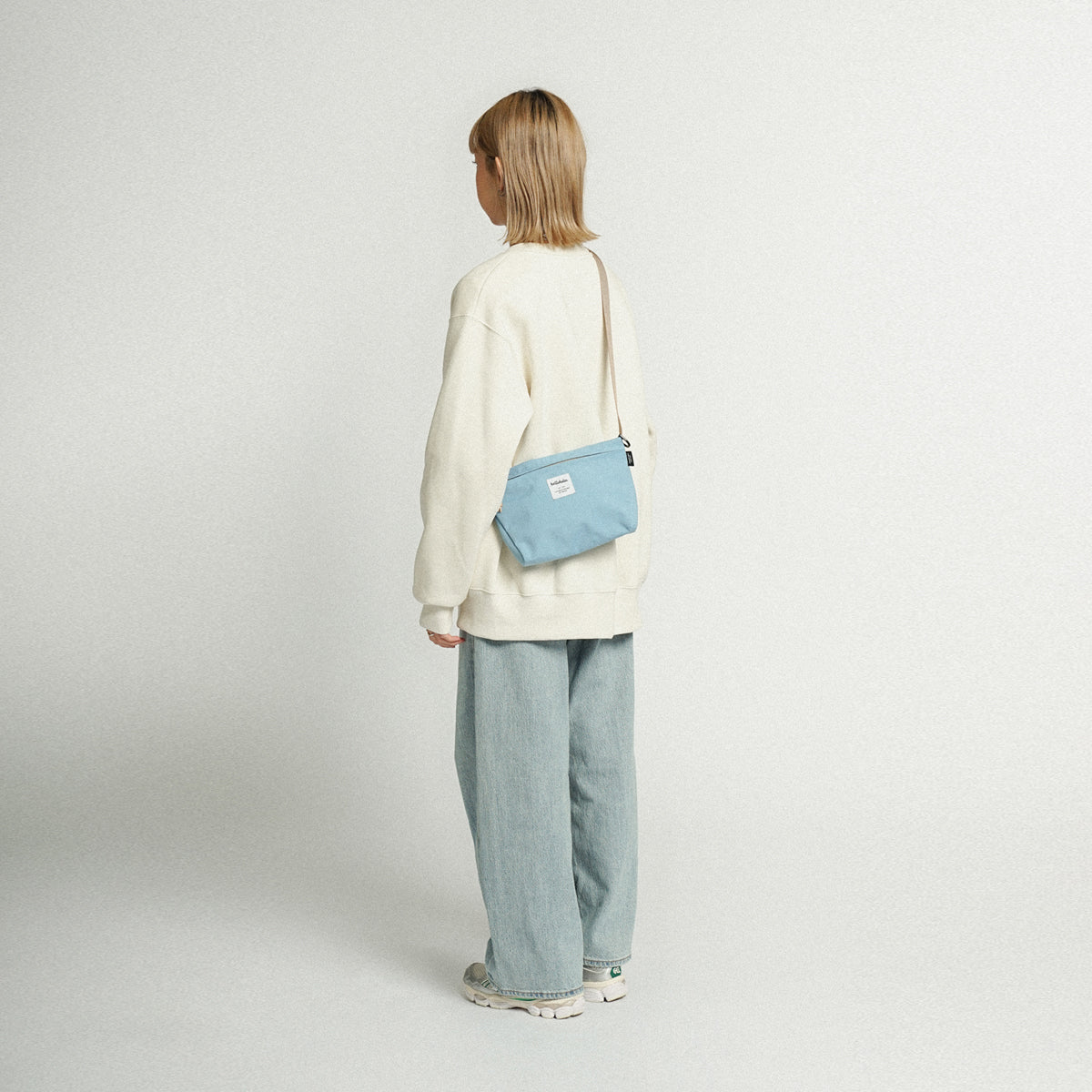 HELLOLULUCana Sling Bag