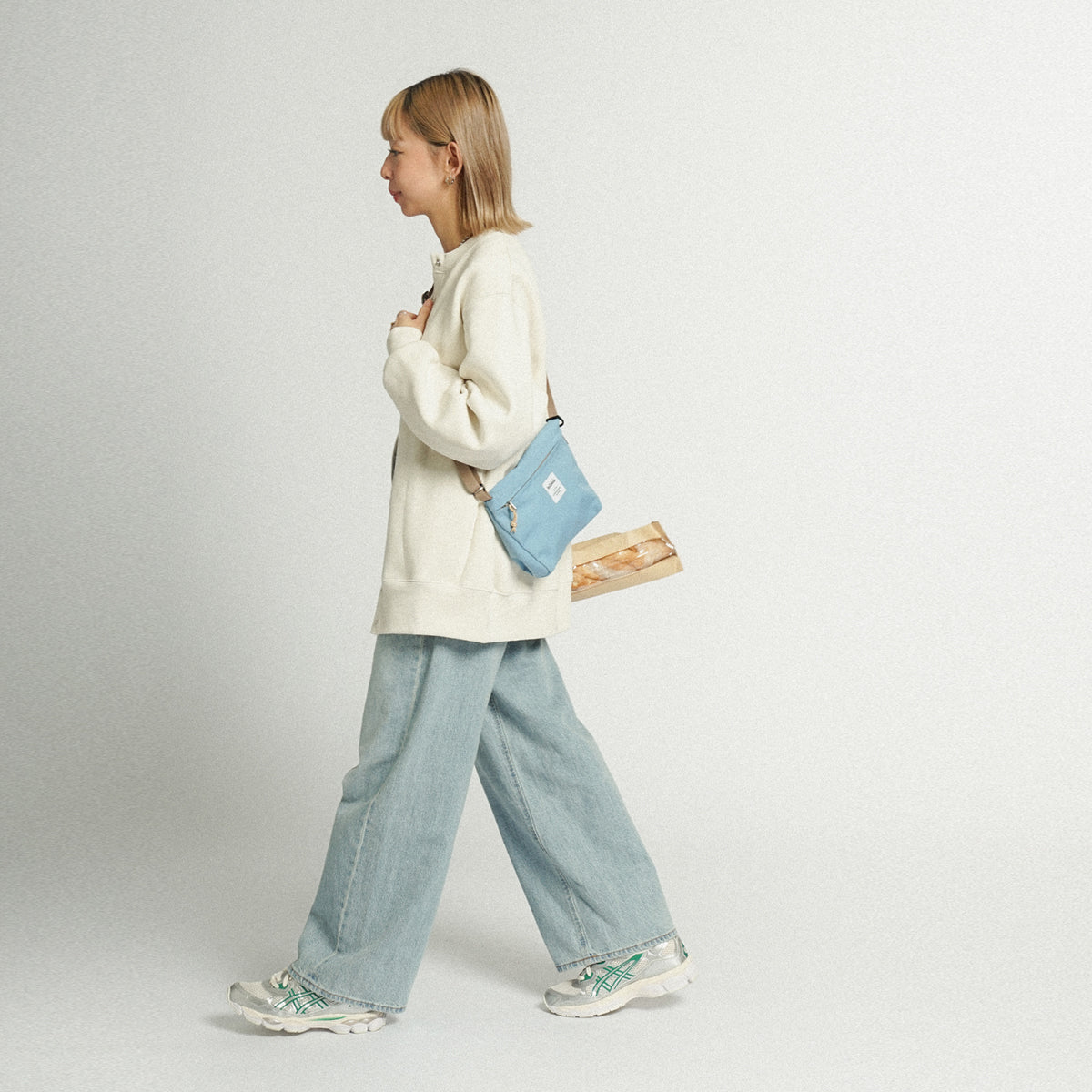 HELLOLULUCana Sling Bag