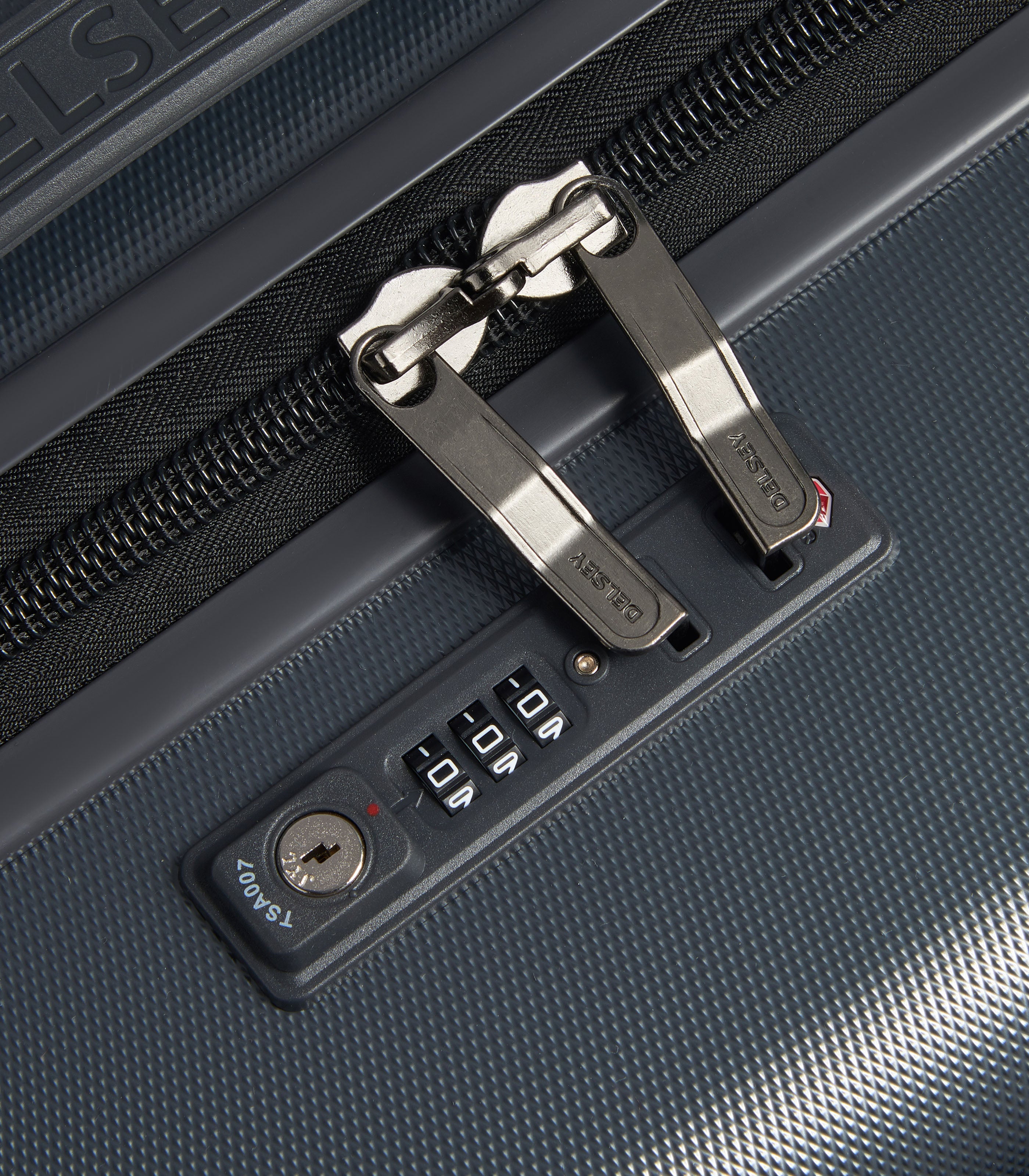 DELSEY PARISFreestyle Graphite 67cm (Medium) Luggage