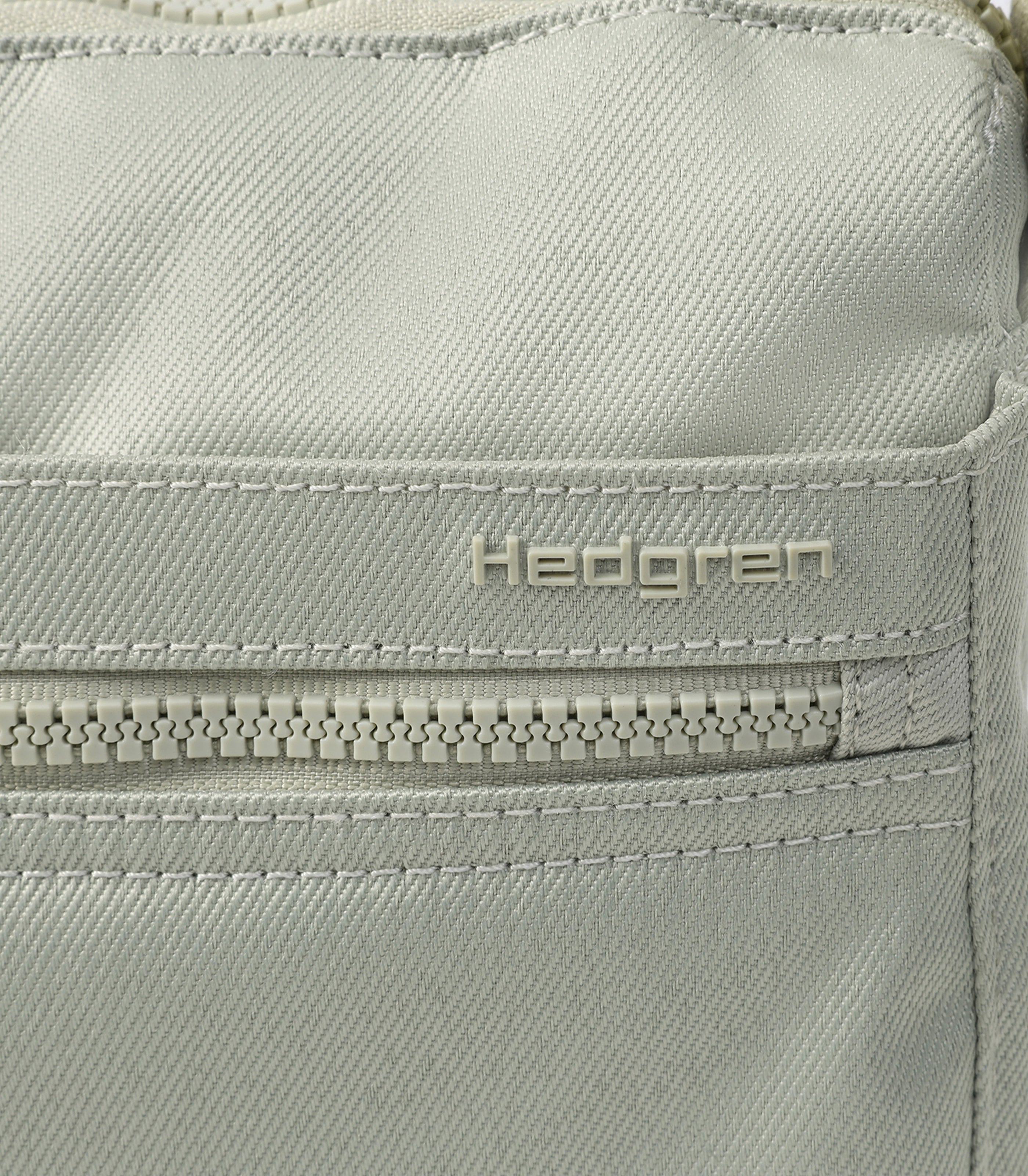 HEDGRENEye M Sling Bag
