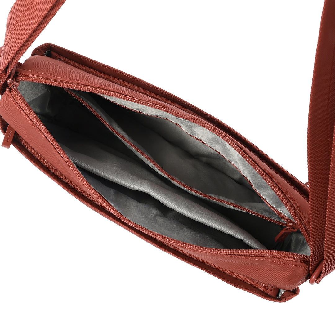 HEDGRENEye M Crossbody/Sling/Messenger