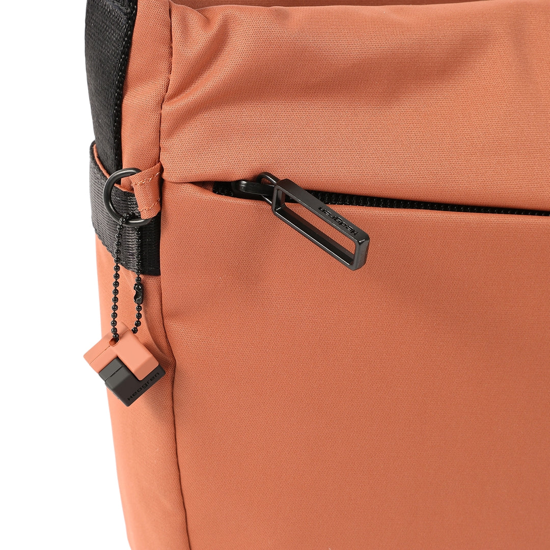 HEDGRENGravity Crossbody/Sling/Messenger