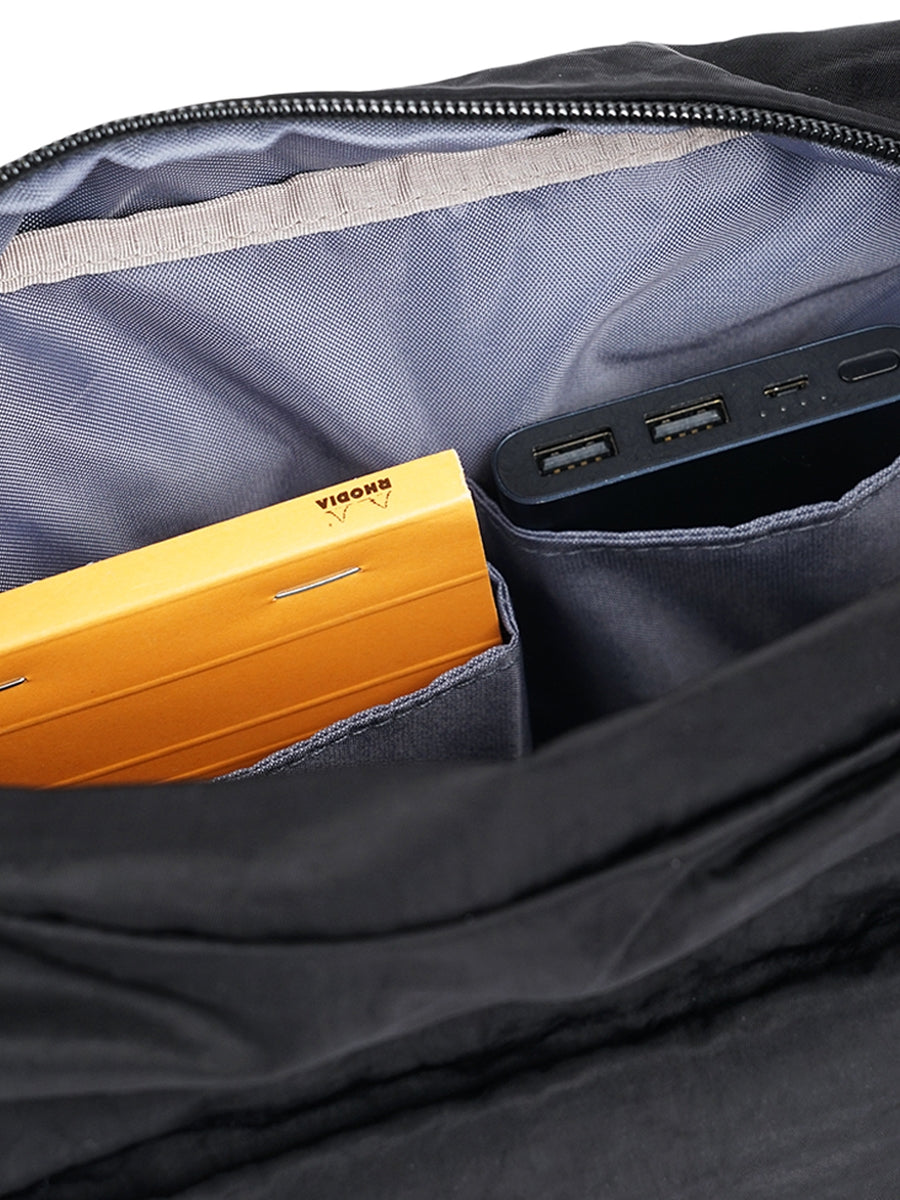 HELLOLULUMiles Crossbody/Sling/Messenger