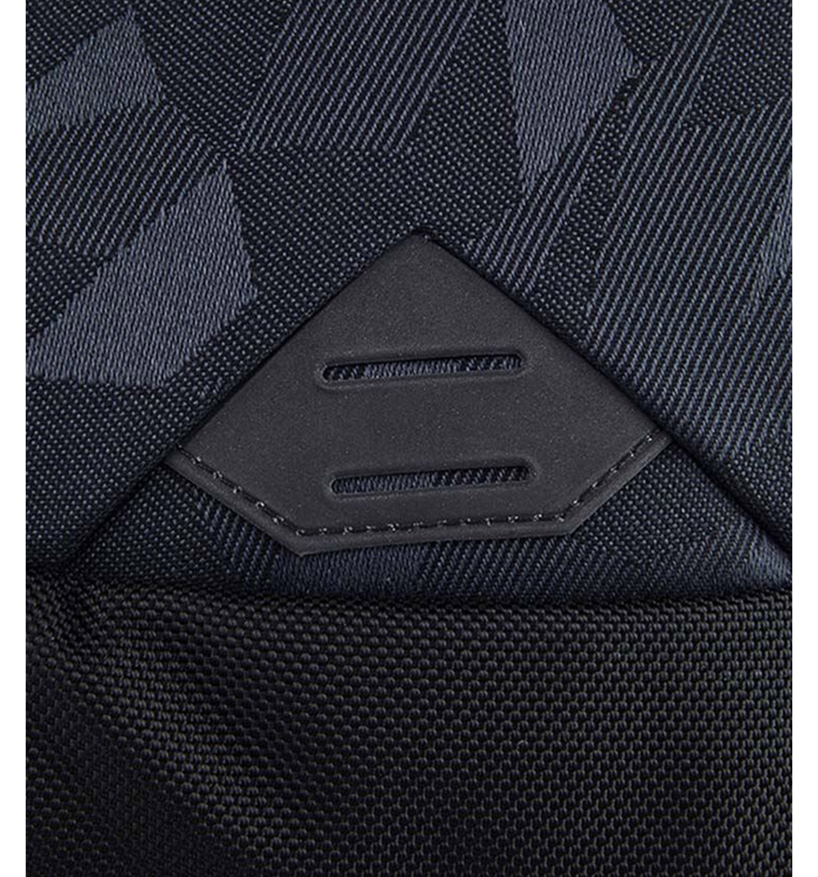 THE NORTH FACESurge Backpack