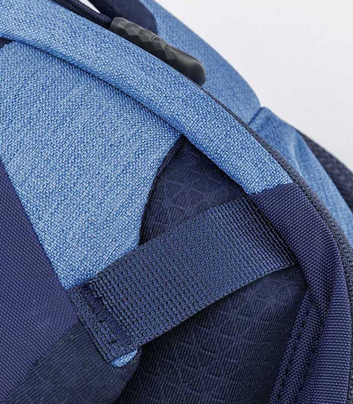 THE NORTH FACERouter Backpack