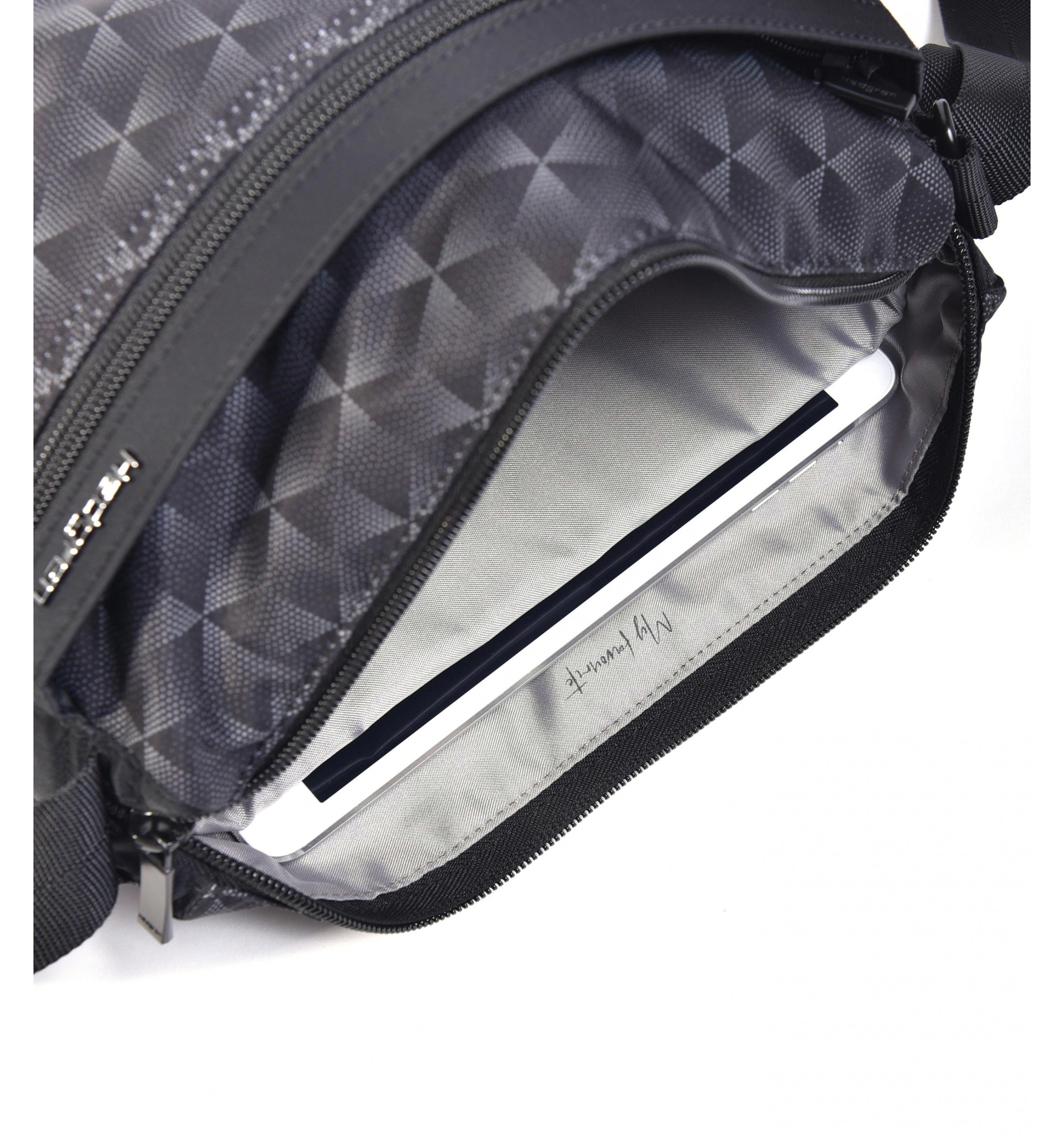 HEDGRENEye M Sling Bag
