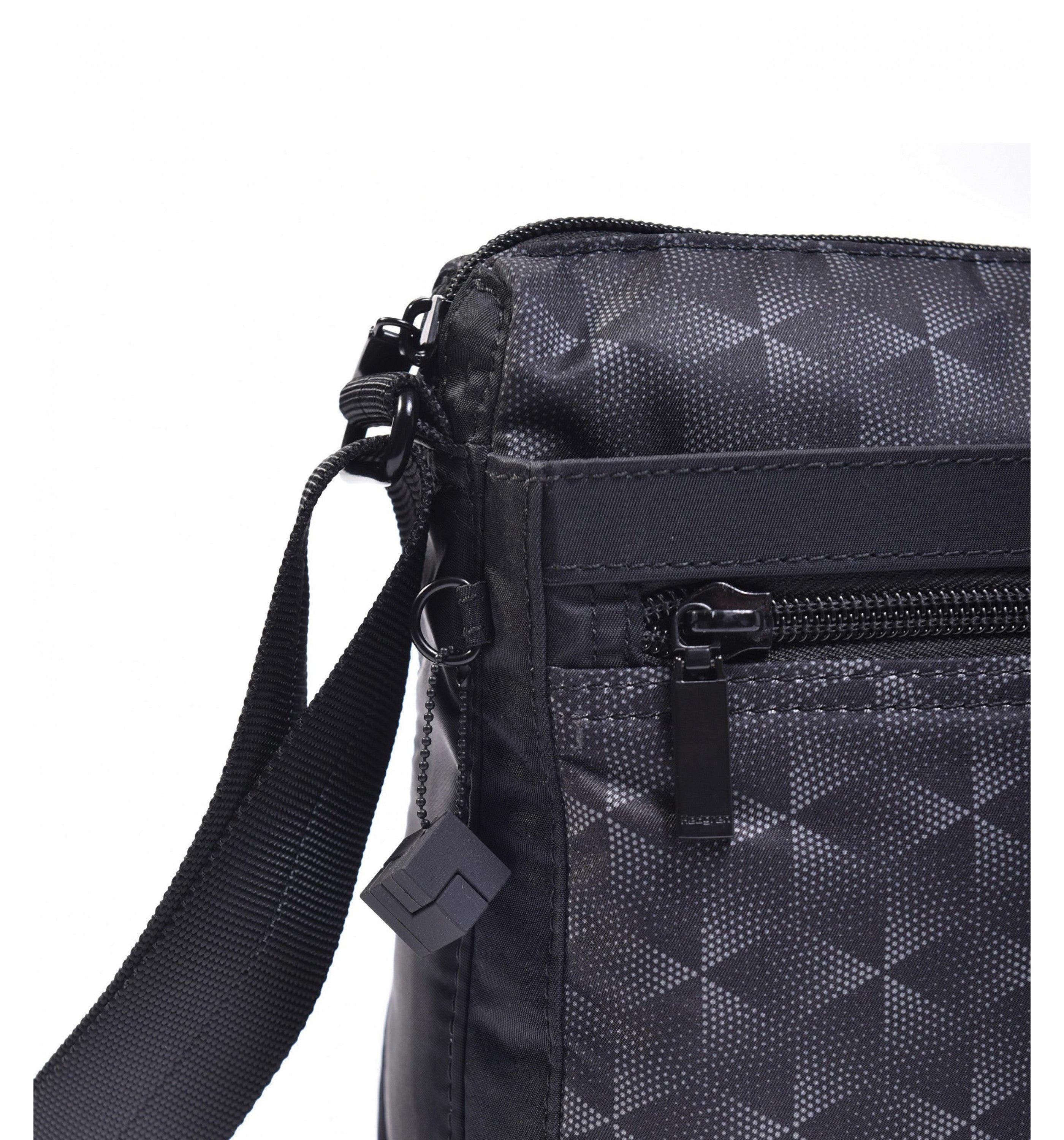 HEDGRENEye M Sling Bag