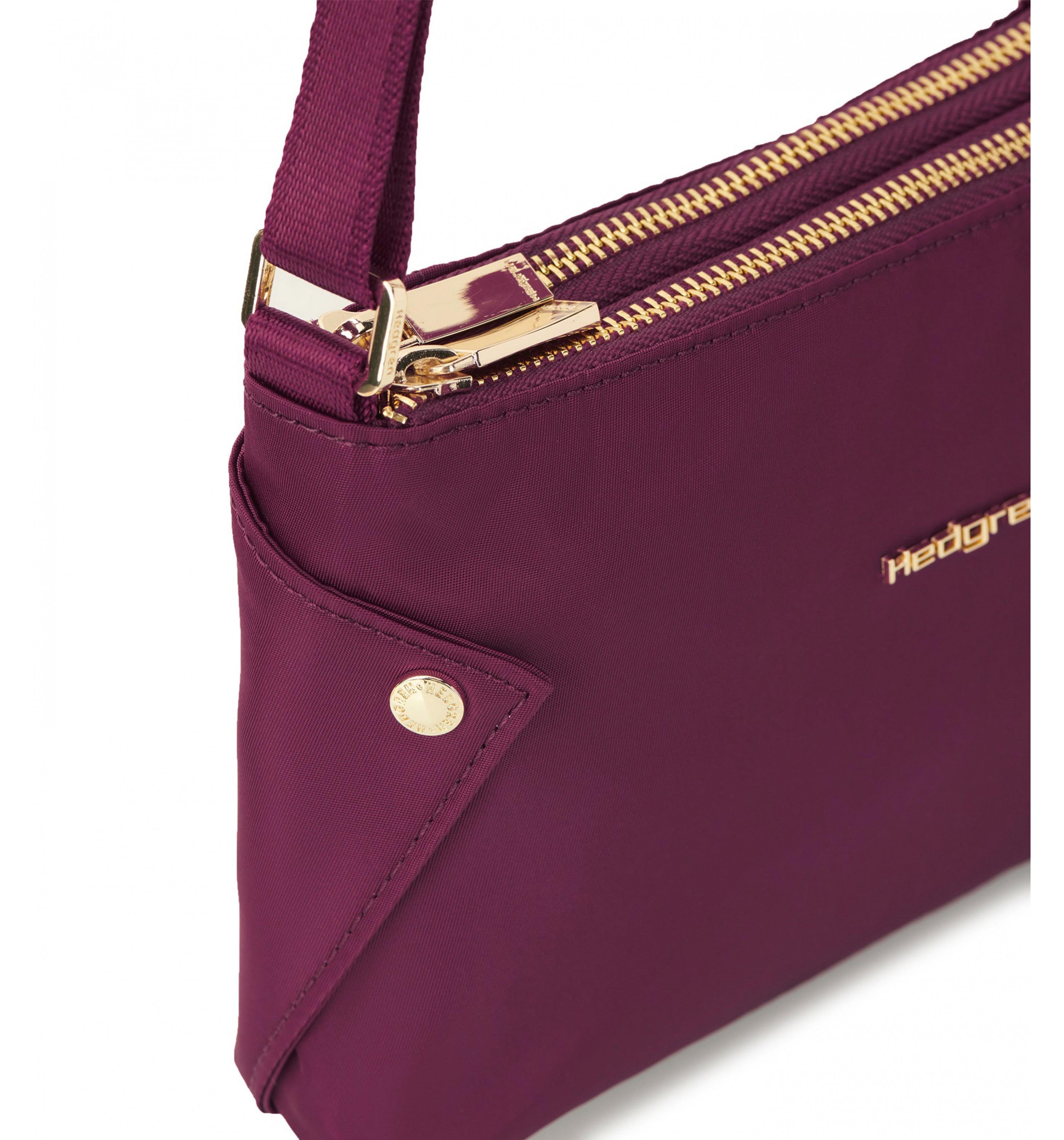 HEDGRENTriangular Sling Bag