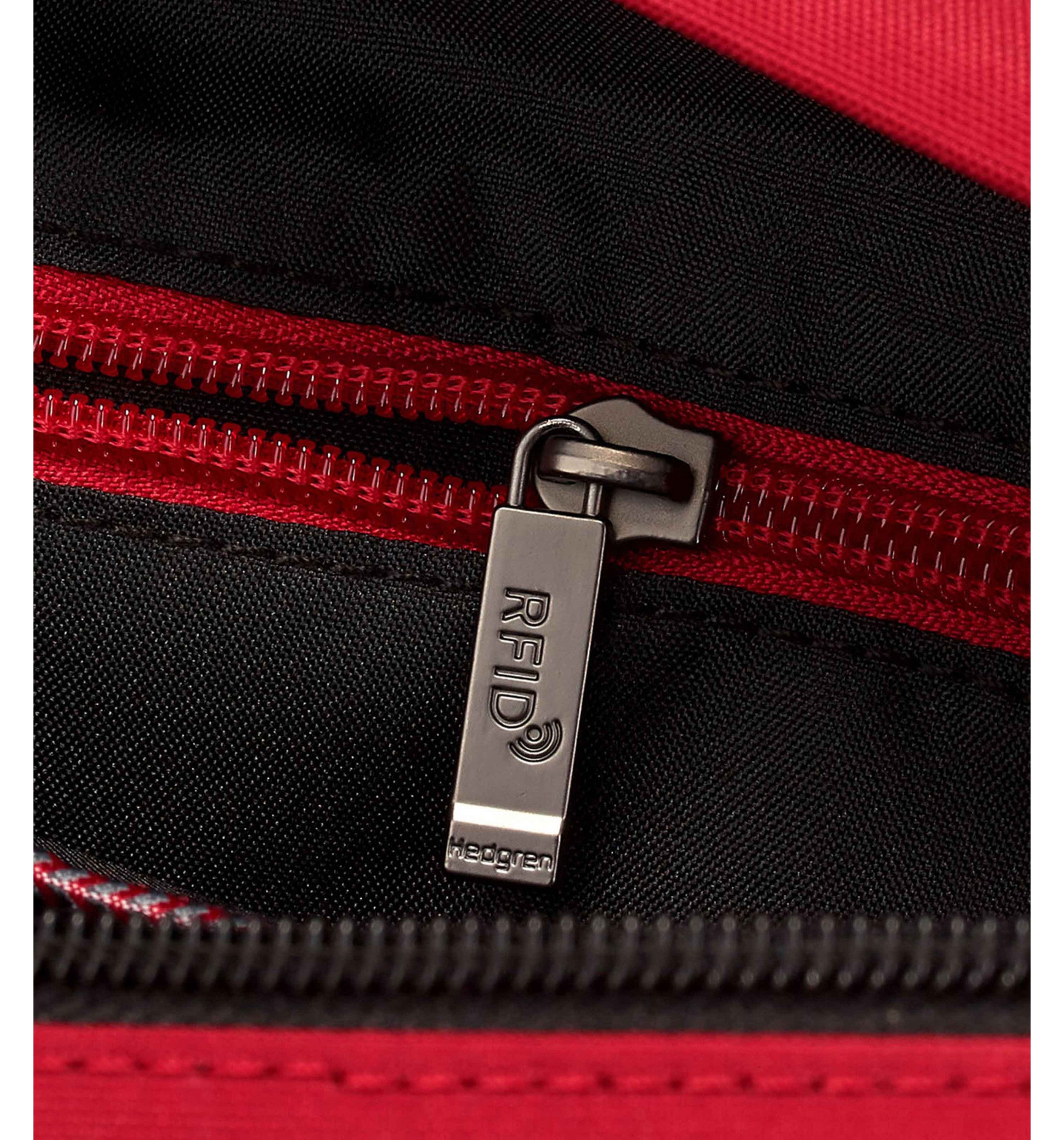 HEDGRENQuest Sling Bag