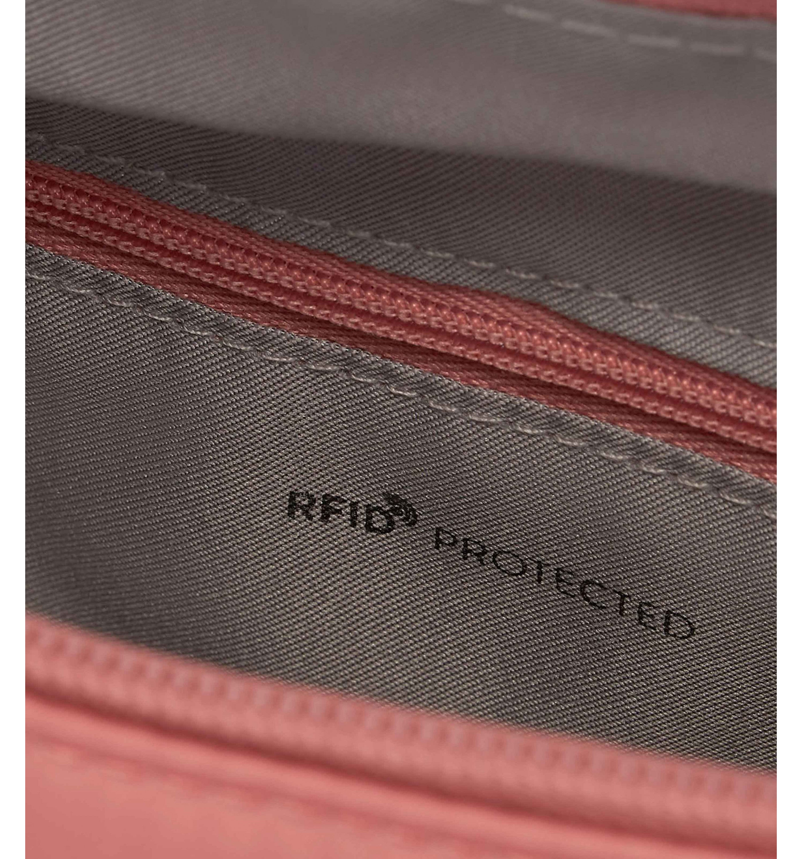 HEDGRENEye M Sling Bag