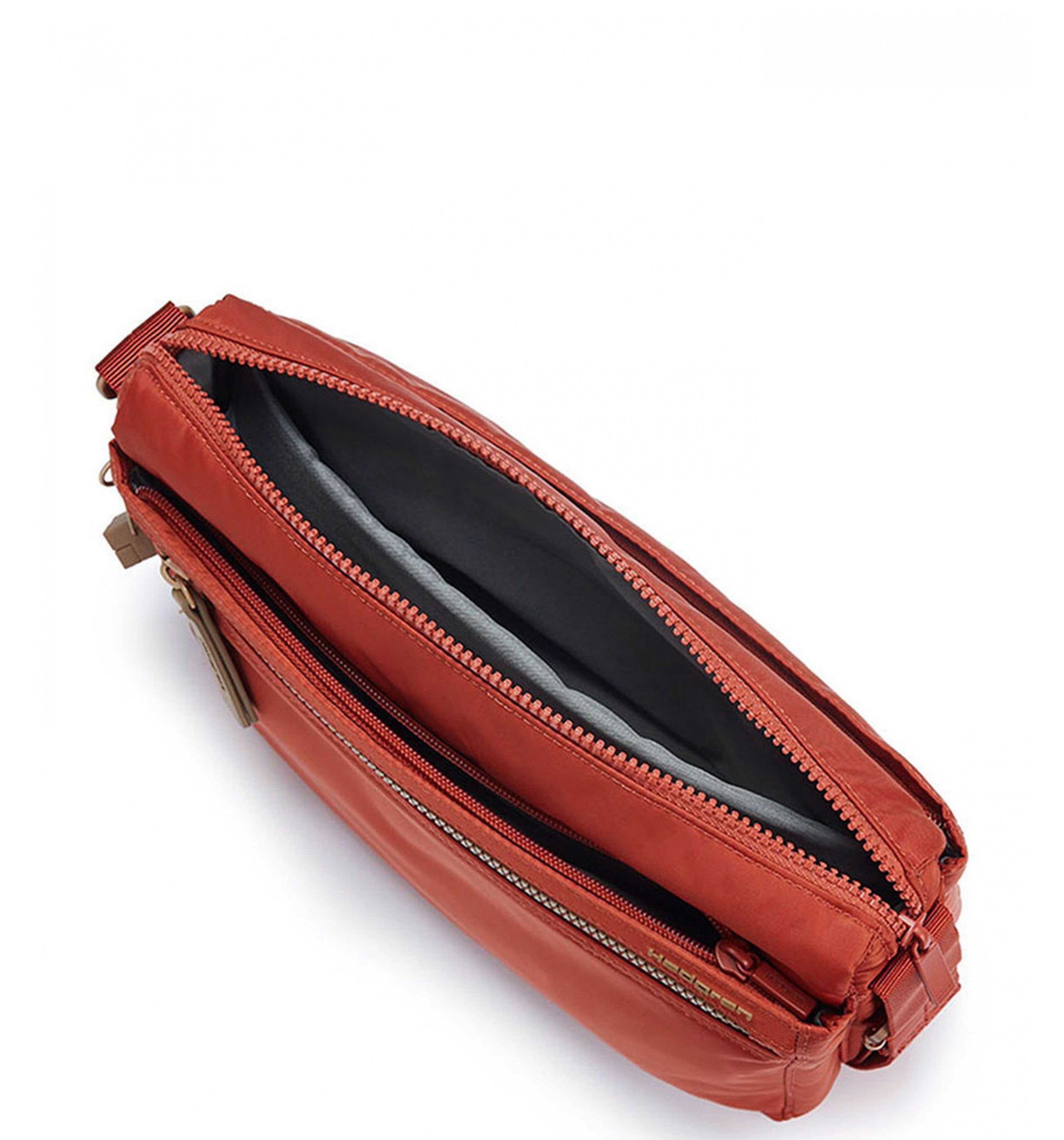 HEDGRENEye M Sling Bag