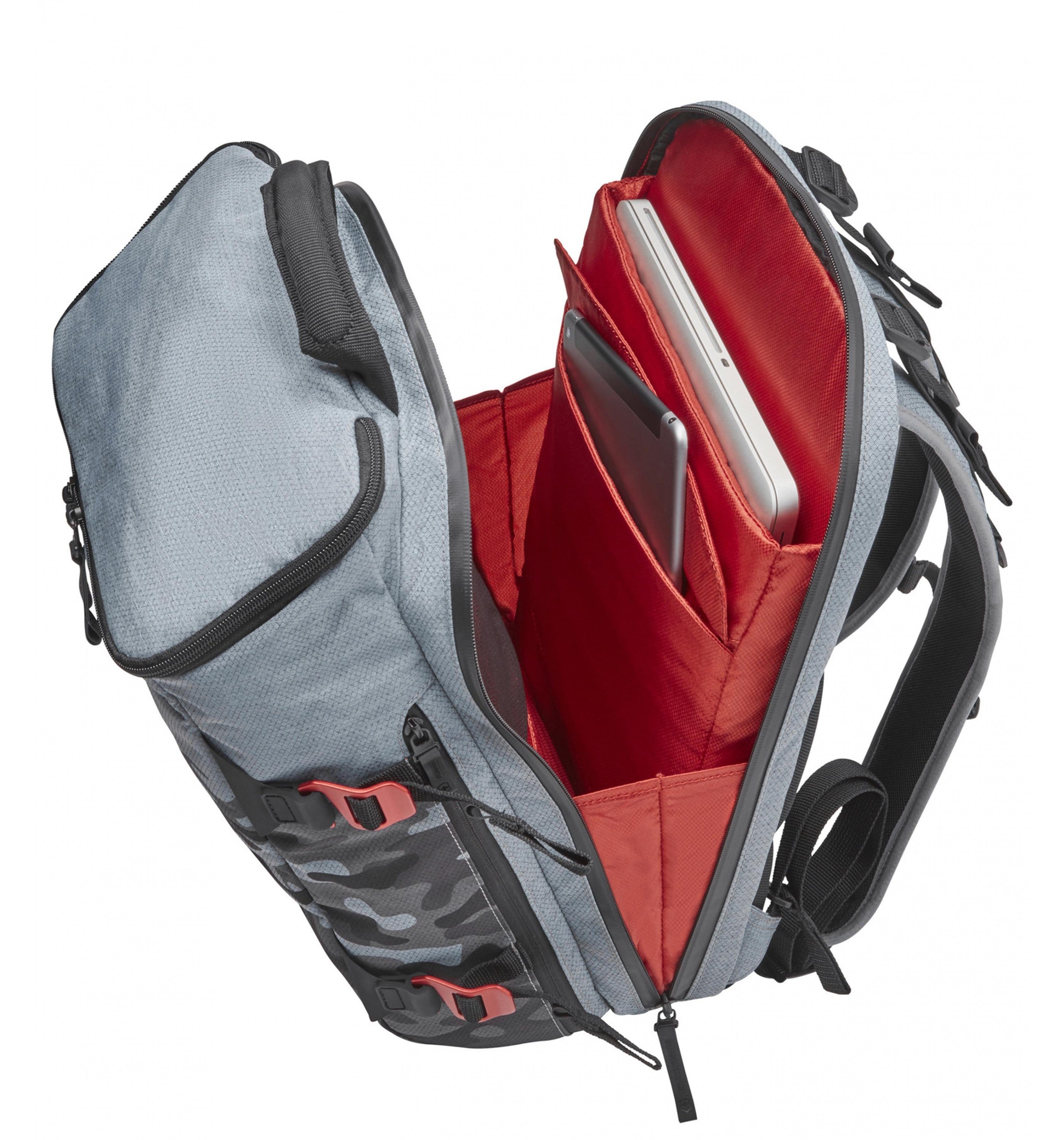 VICTORINOXVX TOURING CASUAL-BACKPACKSAGE CAMO 15IN