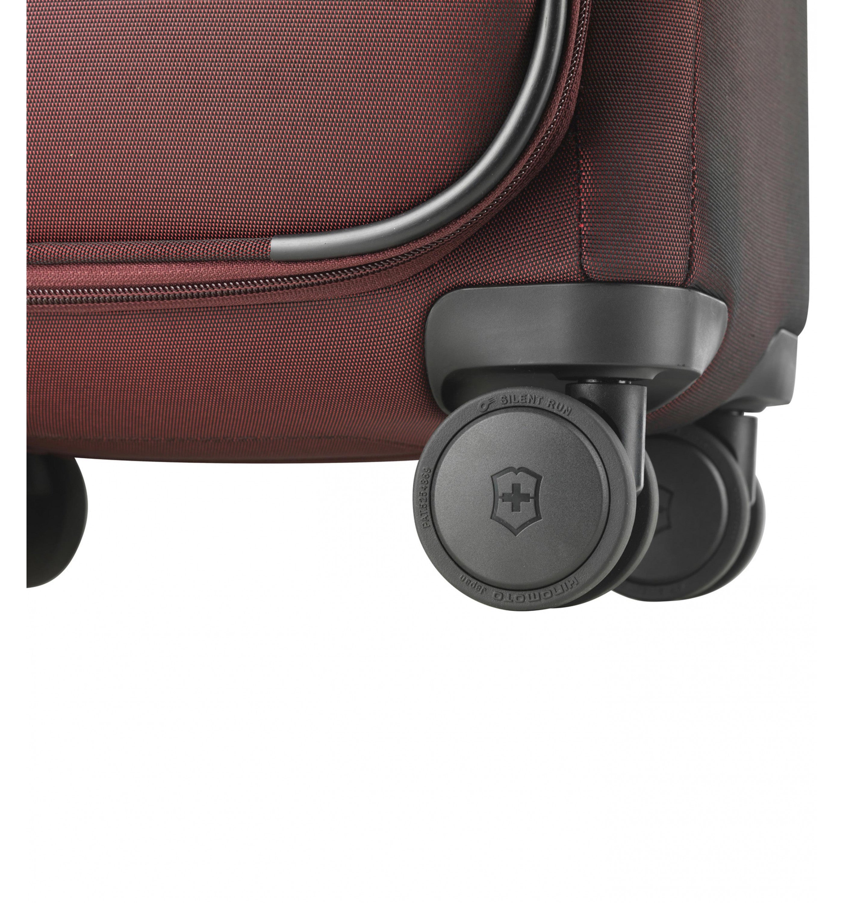VICTORINOXCONNEX MEDIUM SOFTSIDE CASE BURGUNDY 65 CM