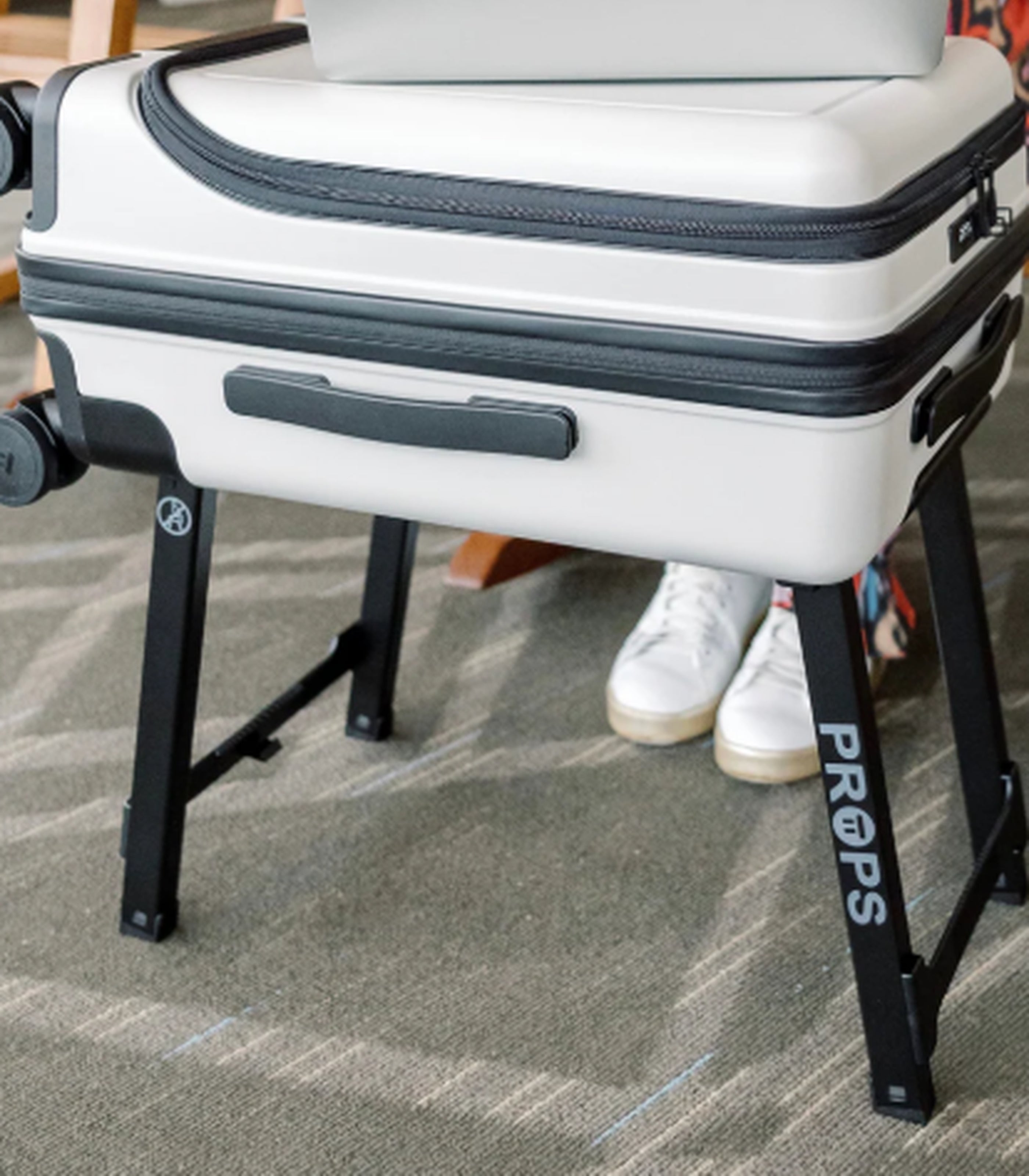 PROPS22 Carry On With Legs Carry-On