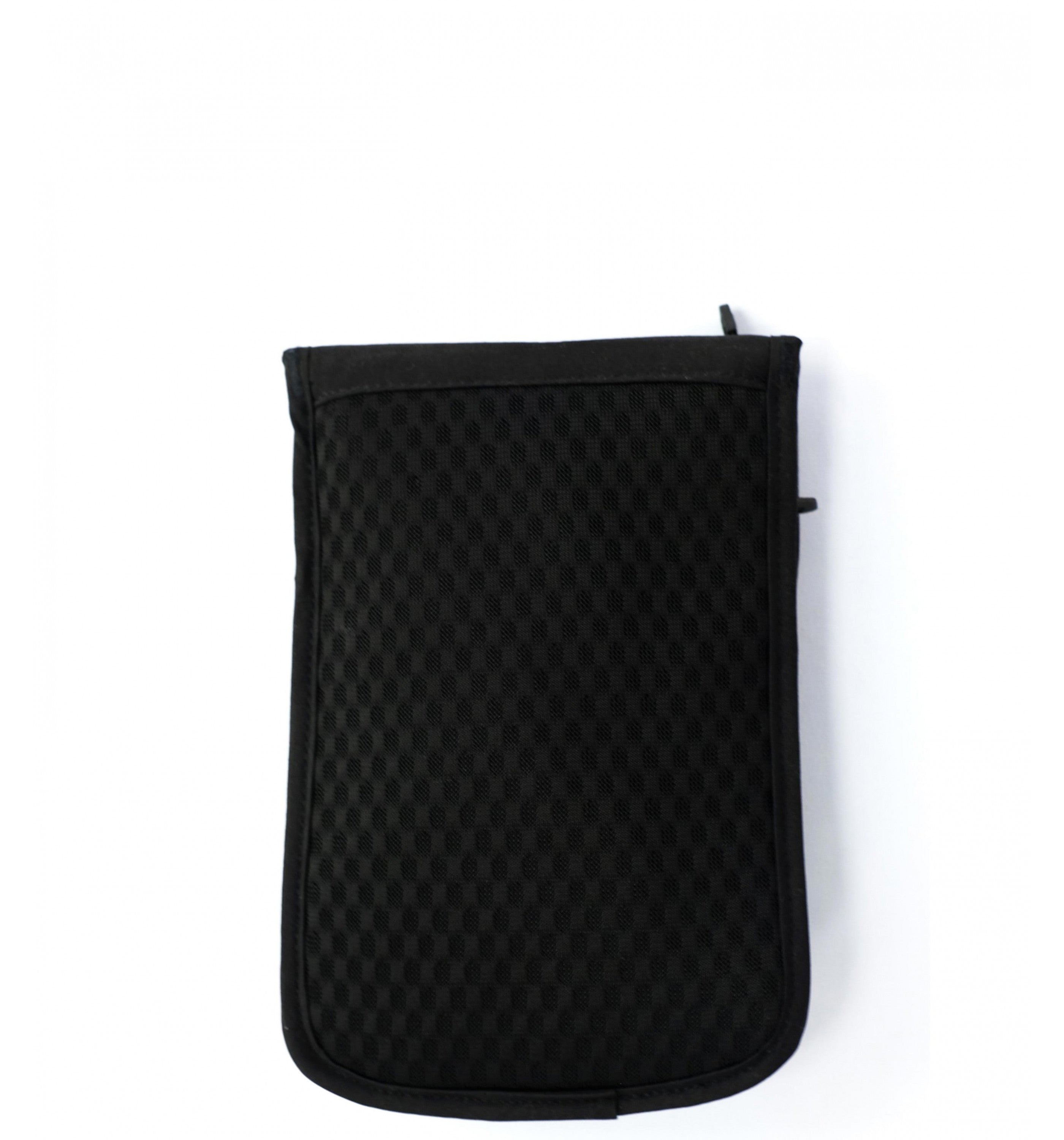 VICTORINOXTRAVEL ACCESSORIES 4.0 DELUXE CONCEALED SECURITY POUCH BLACK