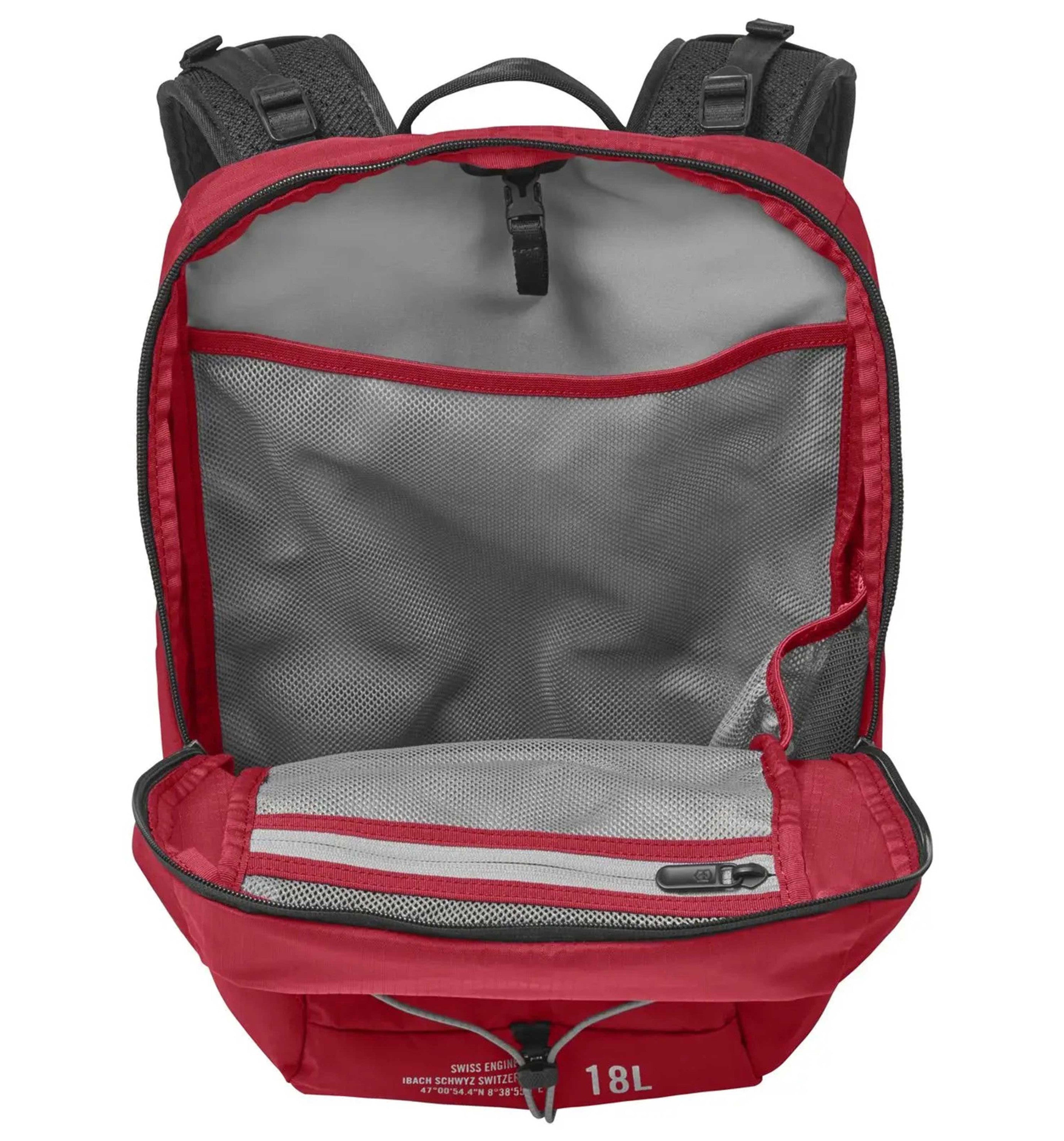 VICTORINOXAltmont Active Lightweight Compact Backpack 18L