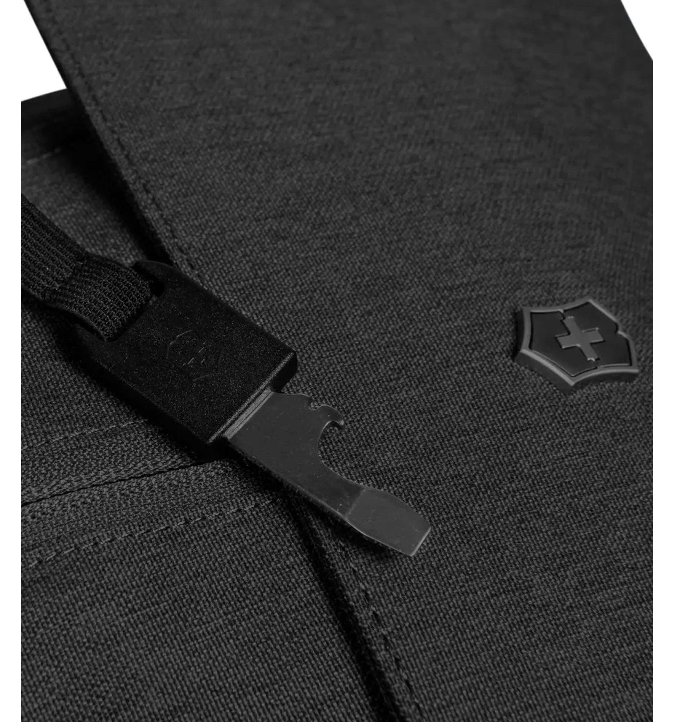 VICTORINOXAltmont Classic Flapover Laptop Backpack