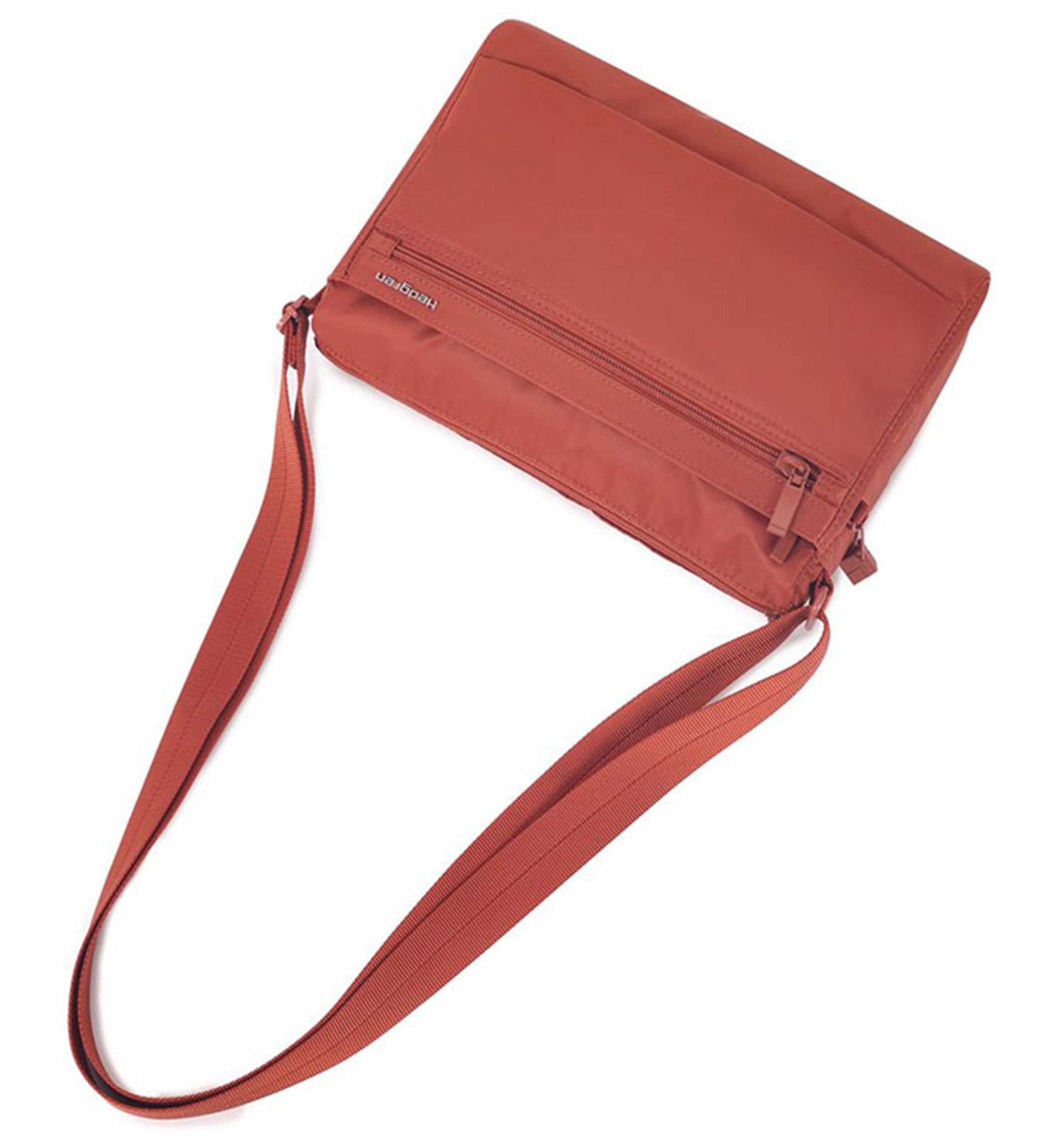 HEDGRENEye M Sling Bag