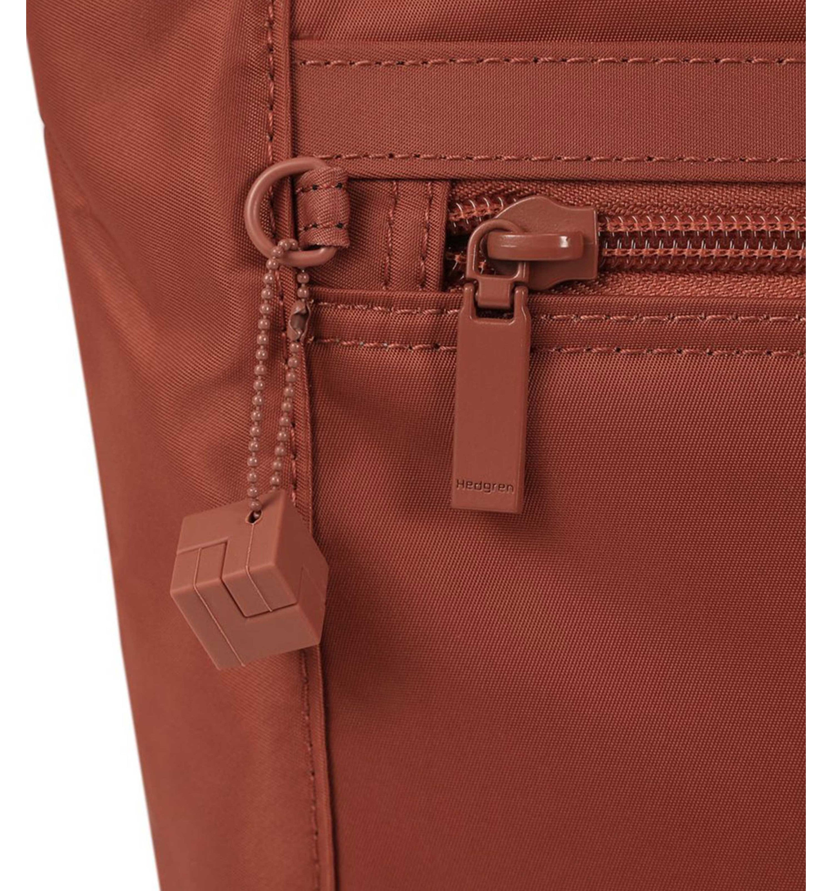 HEDGRENZoe Shoulder Bag