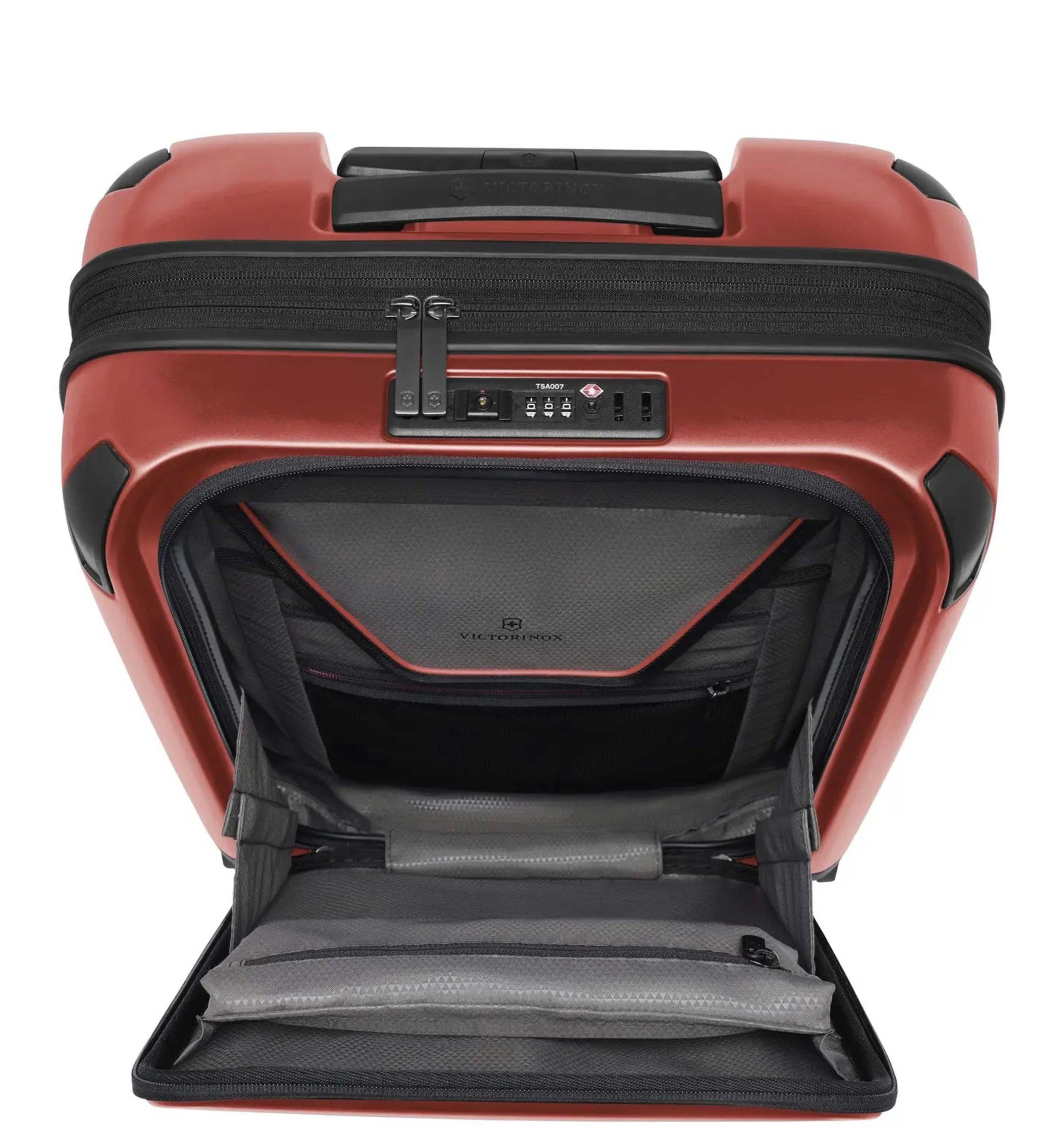 VICTORINOXSpectra 3.0 Expandable Global Carry-On