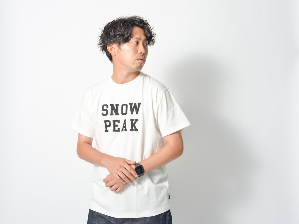 SNOW PEAKSNOW PEAK FELT LOGO T SHIRT