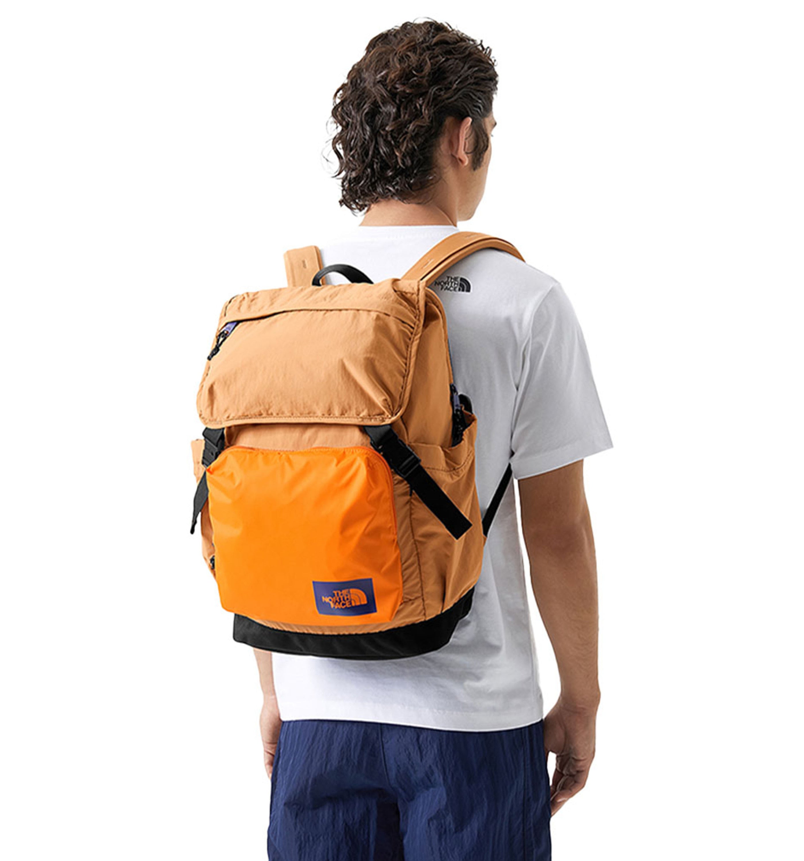 THE NORTH FACEMountain Daypack Backpack