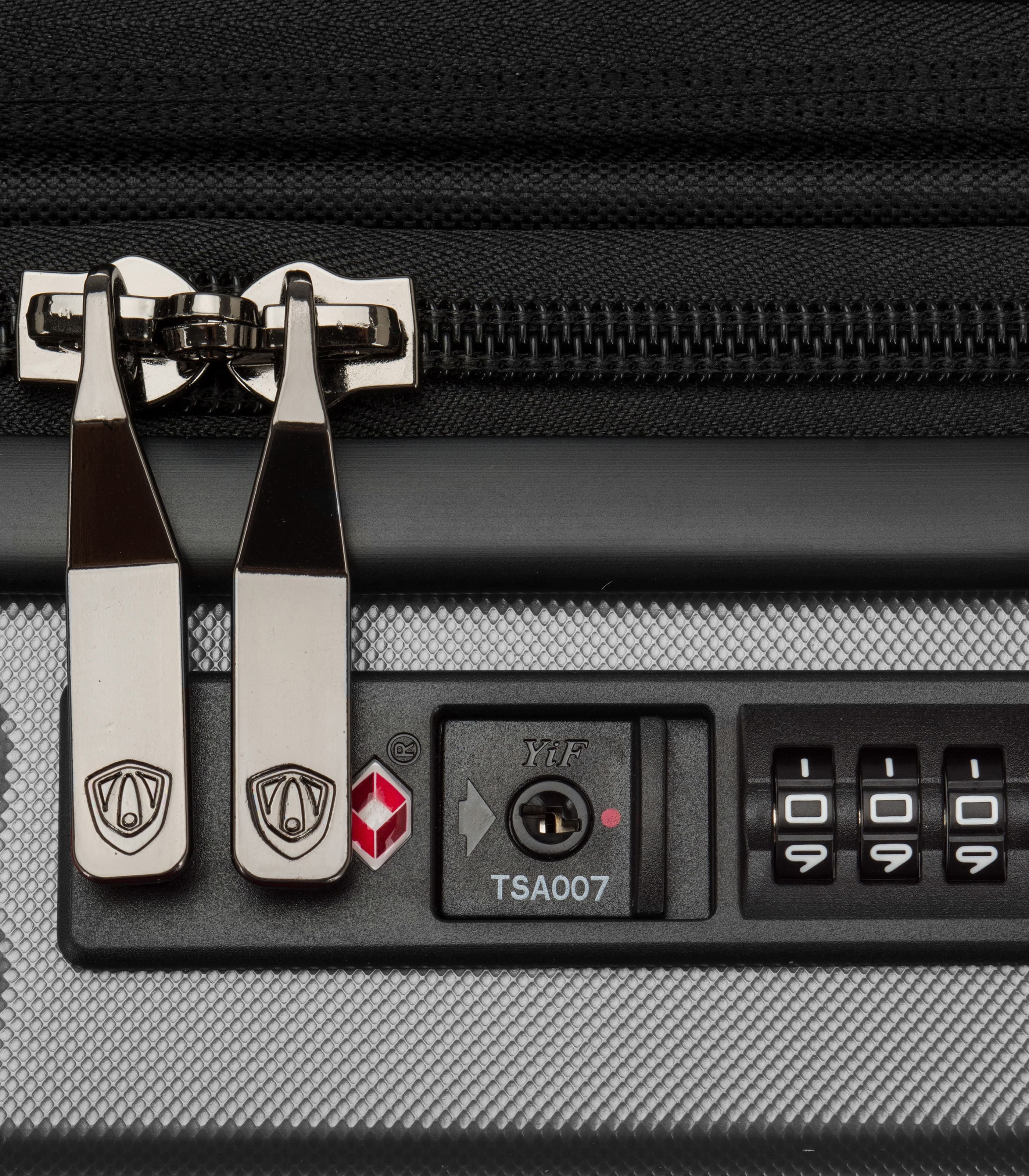 TRAVELERS CHOICETRAVELER'S CHOICE MONTENEGRO CHARCOAL 21IN (S) LUGGAGE