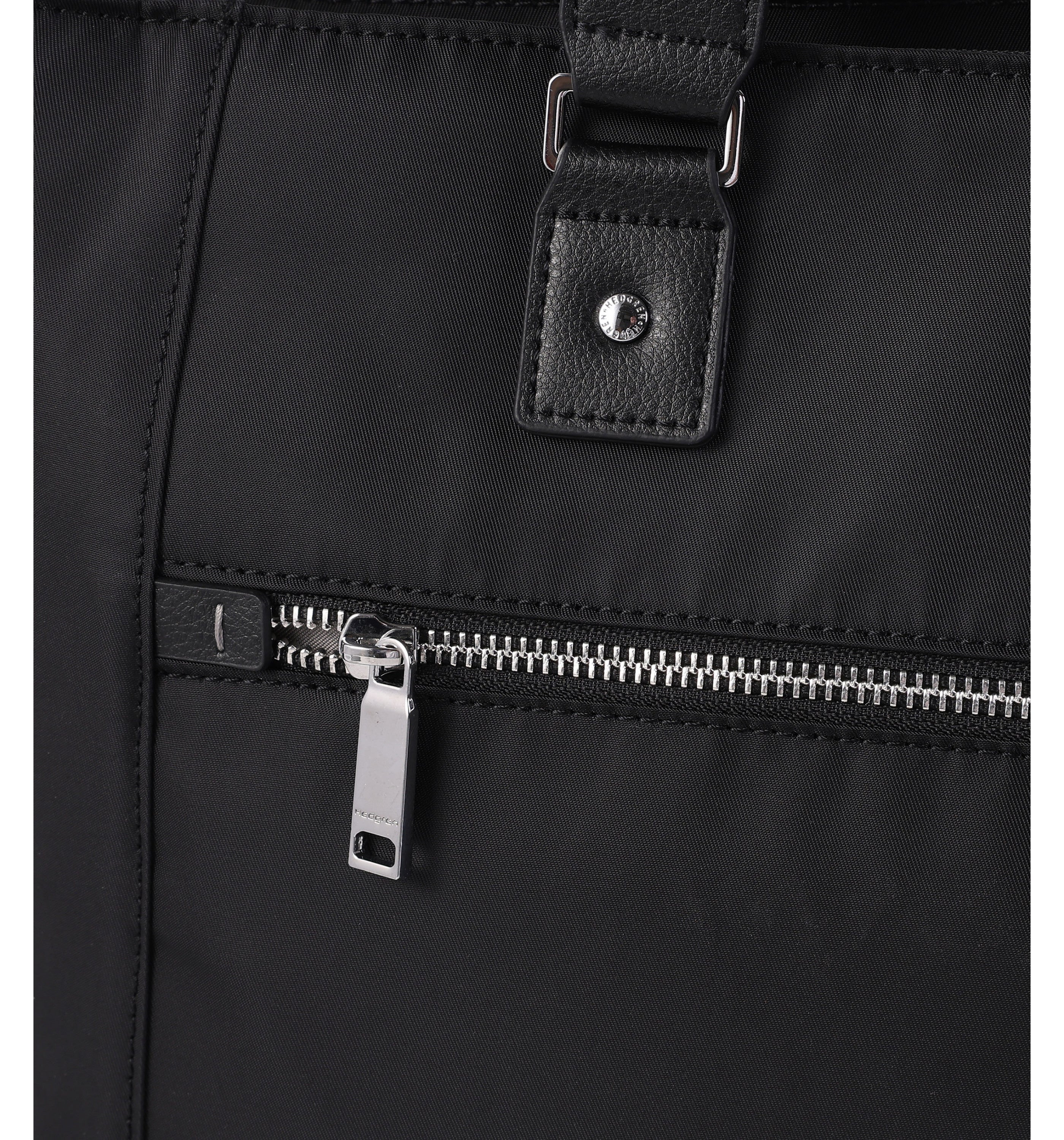 HEDGRENZirconia Shoulder Bag