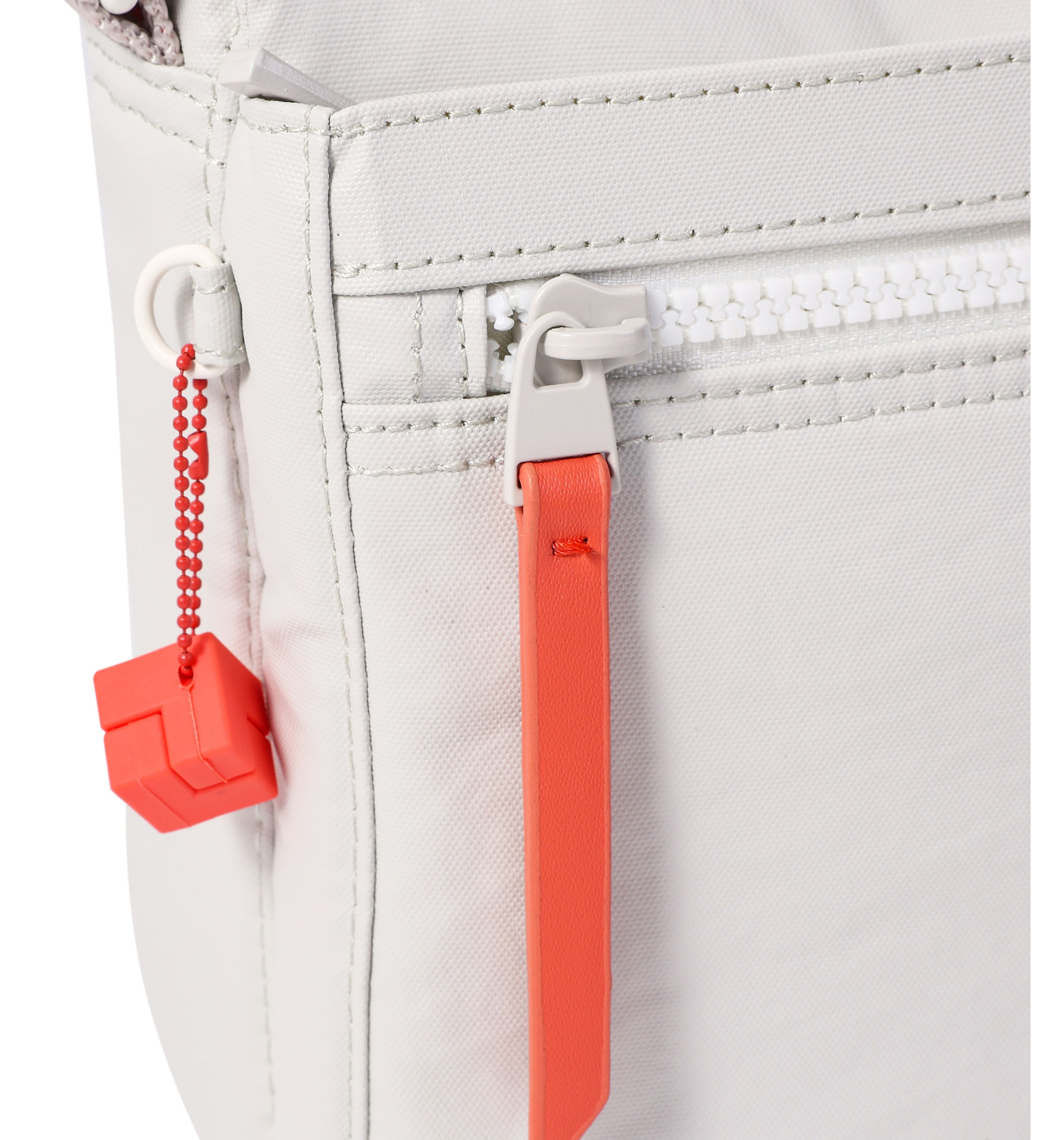 HEDGRENEye M Sling Bag