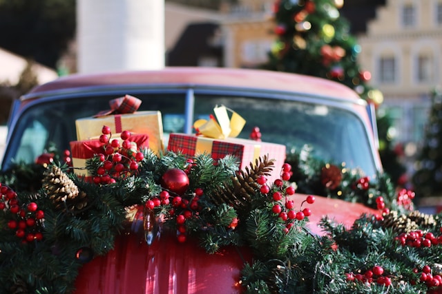 Holiday Gift Guide 2024: Gift Ideas For Every Type of Traveler