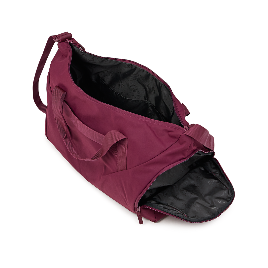 JANSPORTJANSPORT RECHARGE GYM BAG LARGE CHERRY LACQUER 35L